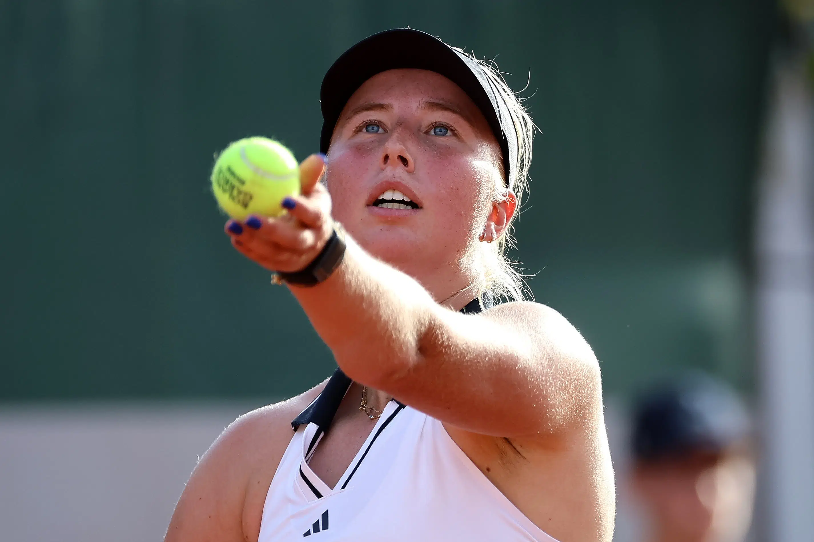 Clara Tauson ryger ud i første runde af French Open