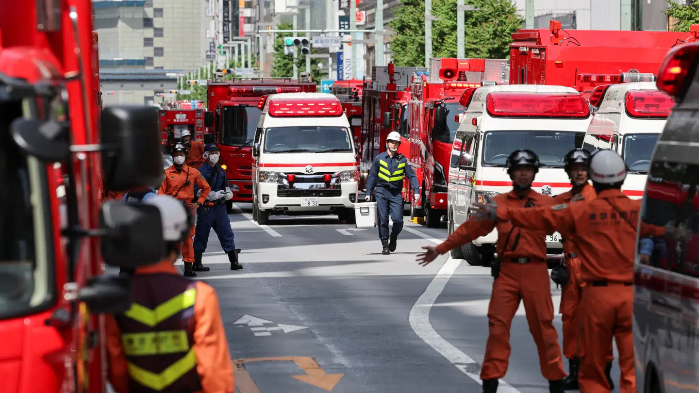 Fronten til Ginza Six shoppingcenter efter hændelsen.