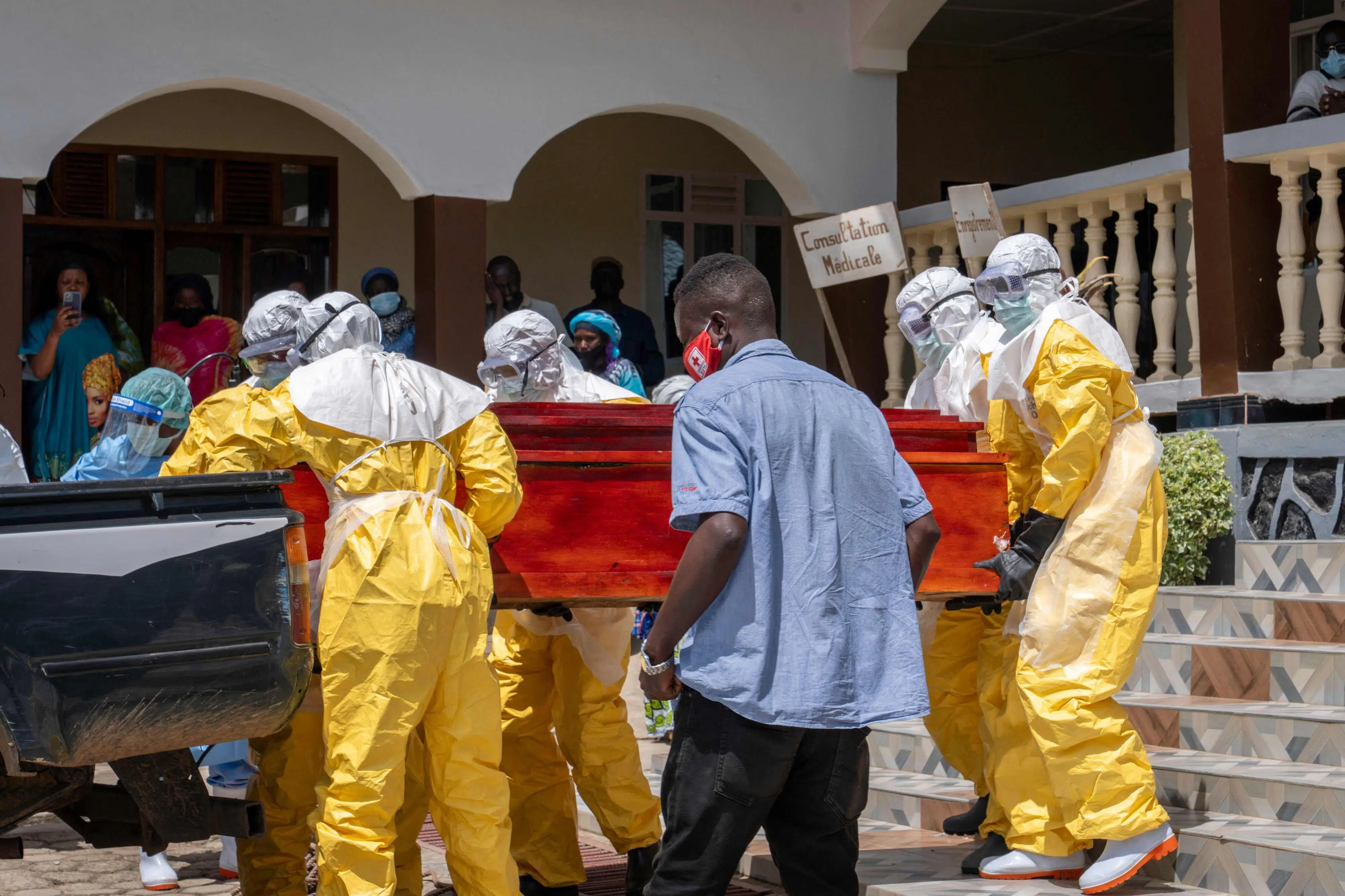 WHO: Nabolande til DR Congo er i høj risiko i ebolaudbrud