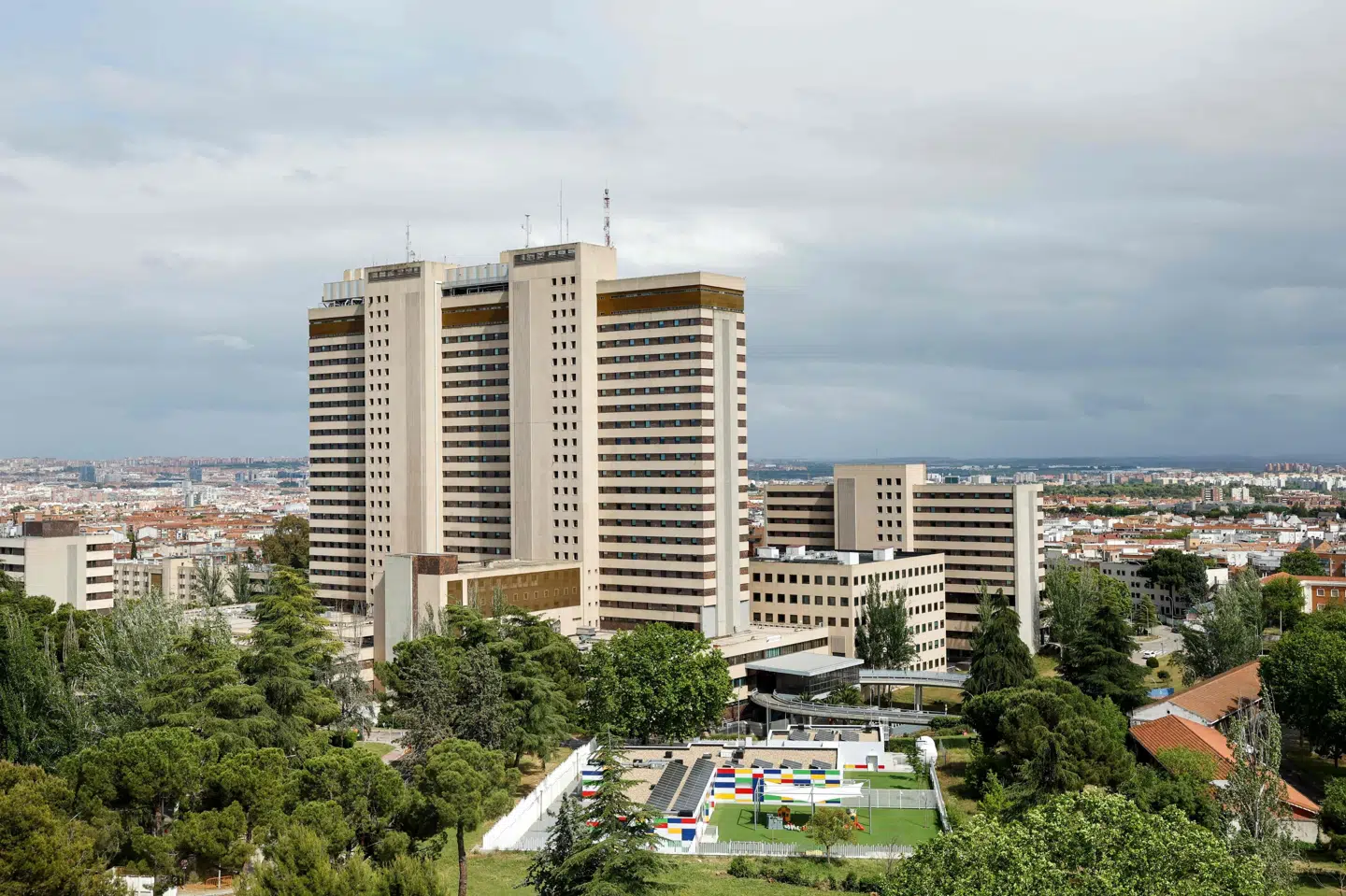 14 spaniere er i karantæne på militærhospitalet Gómez Ulla i Madrid. Af dem er to nu testet positiv for hantavirus. (Arkivfoto).