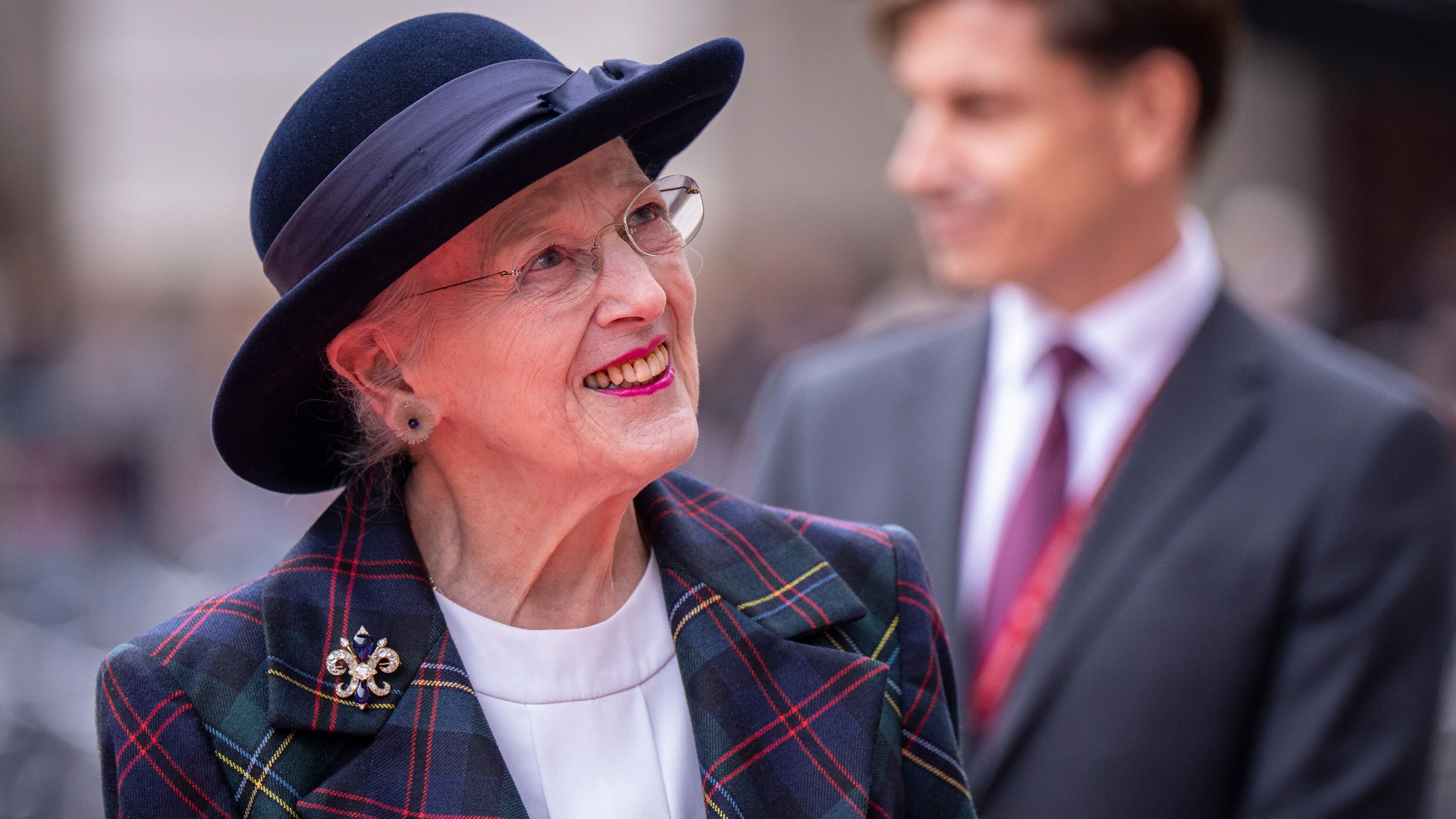 Kongehusekspert om dronning Margrethe: 'Smertefuldt – men ikke alvorligt'