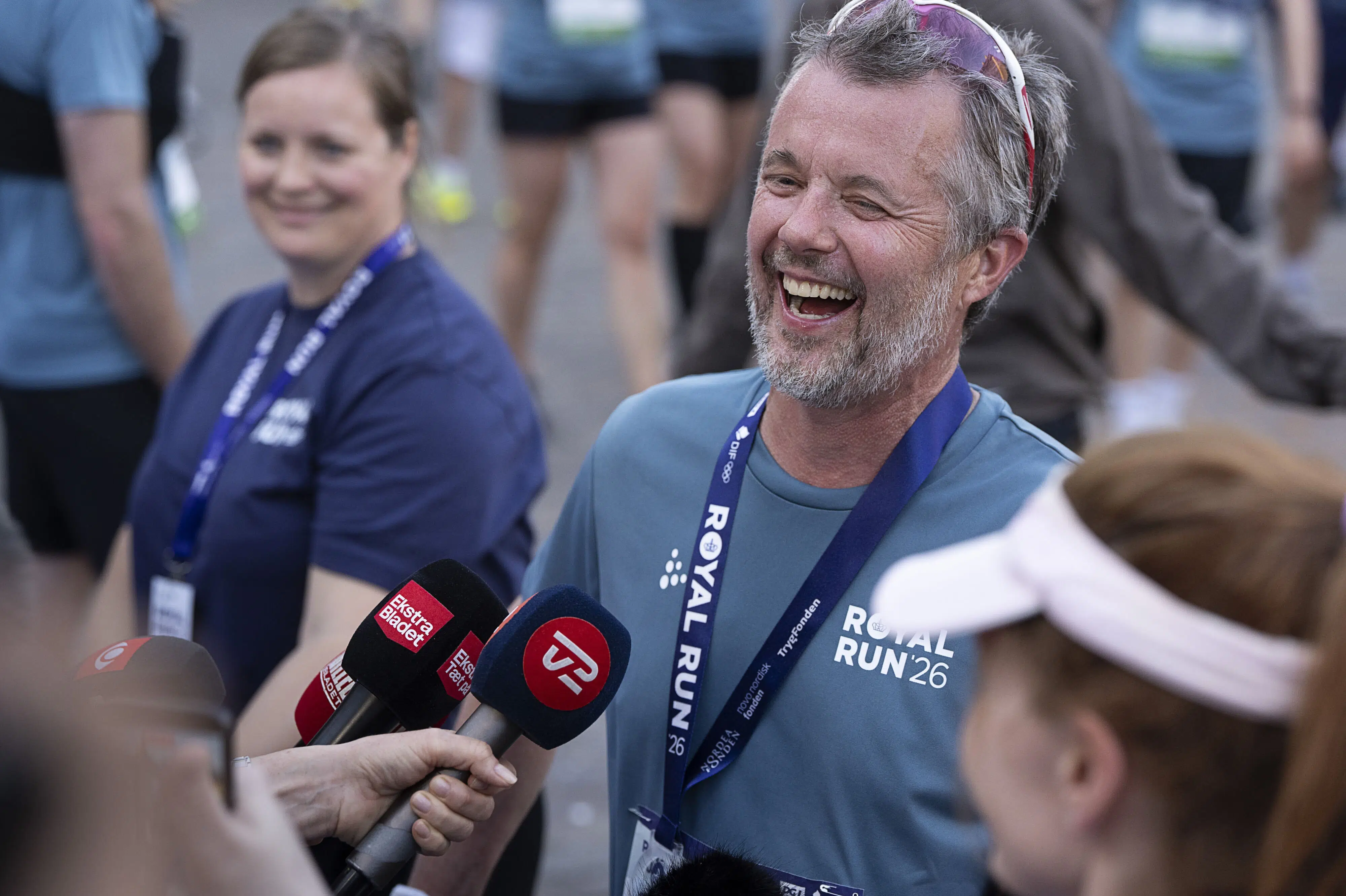 Kongen fejrer fødselsdag med ømme ben i dag