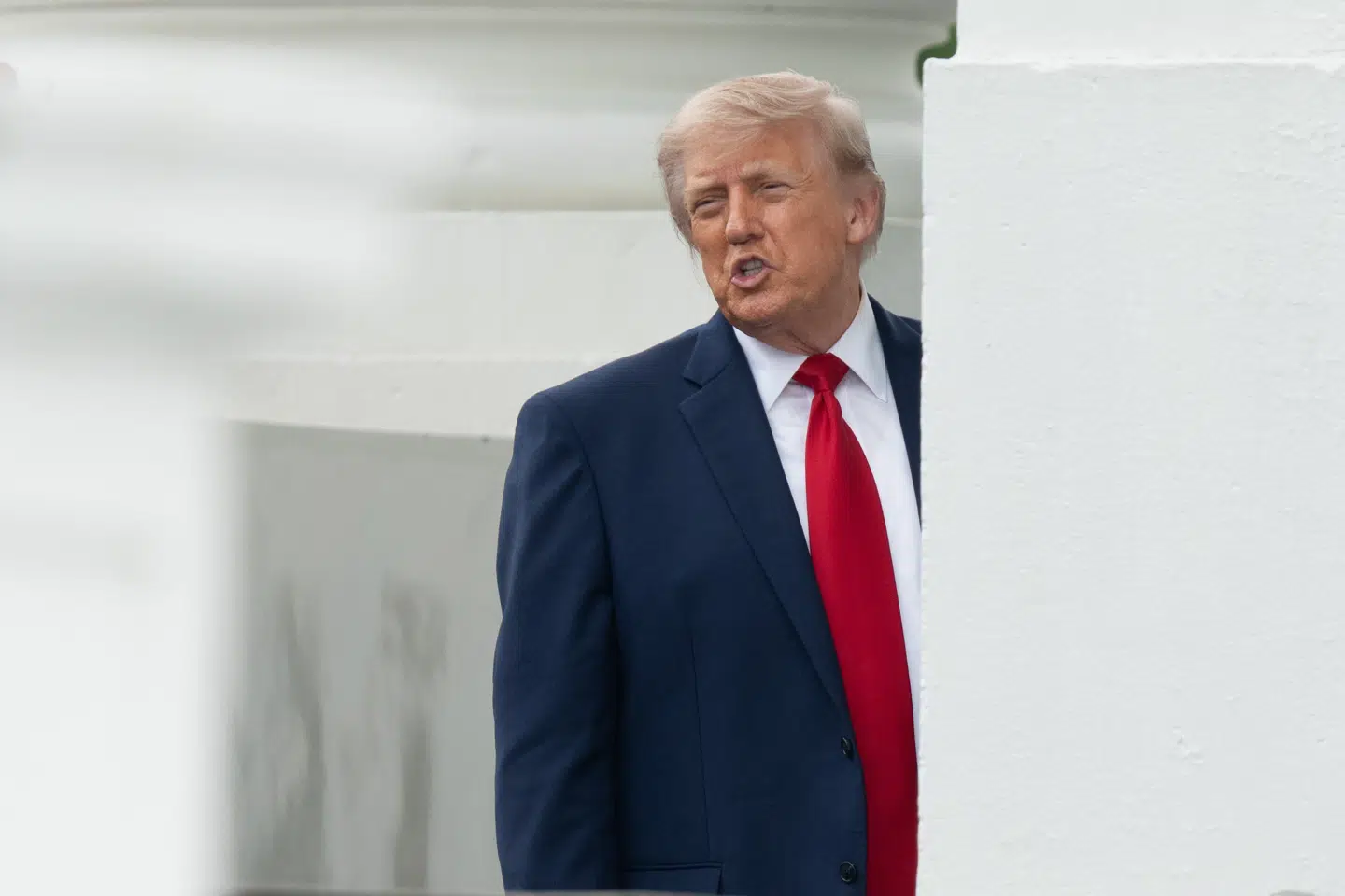 En række afbud fra kendte musiknavne har gjort Donald Trump godt og grundigt fornærmet.