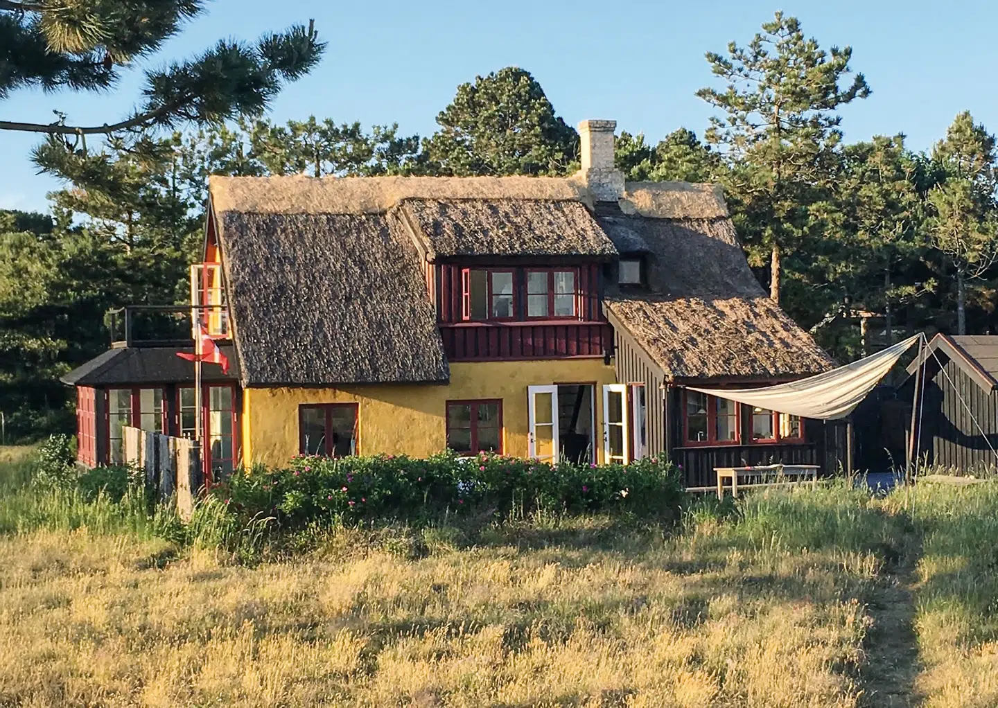 Bente Langes sommerhus har været i familiens eje i hele hendes liv. Hun har brugt det og udviklet det, siden hun gik på Arkitektskolen.