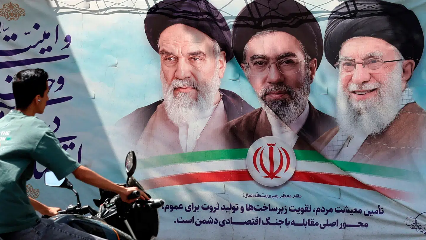 Iran har desperat brug for at få afsluttet krigen mod USA. Eliten håber på at få de mange milliarder af dollar, der er indfrosset.
