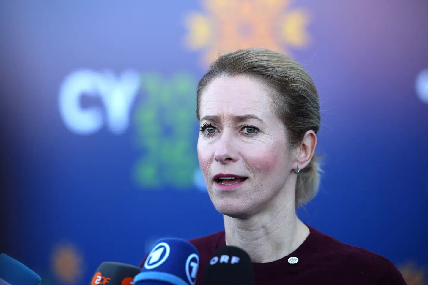 EU's udenrigschef, Kaja Kallas, afviser, at EU kan være neutral mægler i fredsforhandlingerne mellem Rusland og Ukraine. EU's opgave er at forsvare Europas og dermed Ukraines interesser i forhandlingerne, siger hun.
