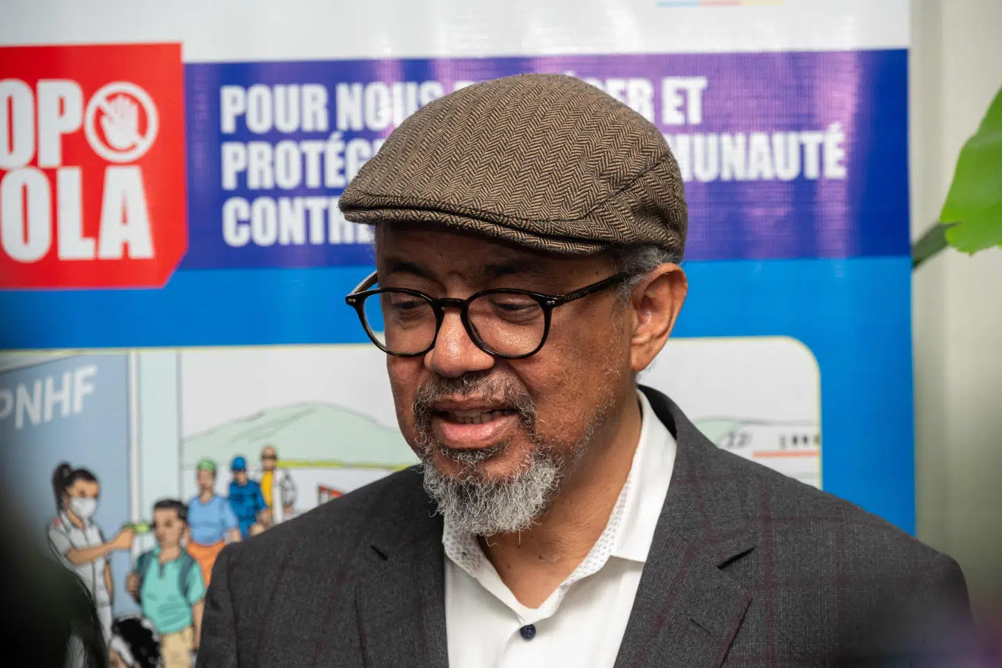 WHO-chefen, Tedros Adhanom Ghebreyesus, er torsdag i DR Congo. Indtil videre formodes et ebolaudbrud at have kostet over 200 mennesker livet.