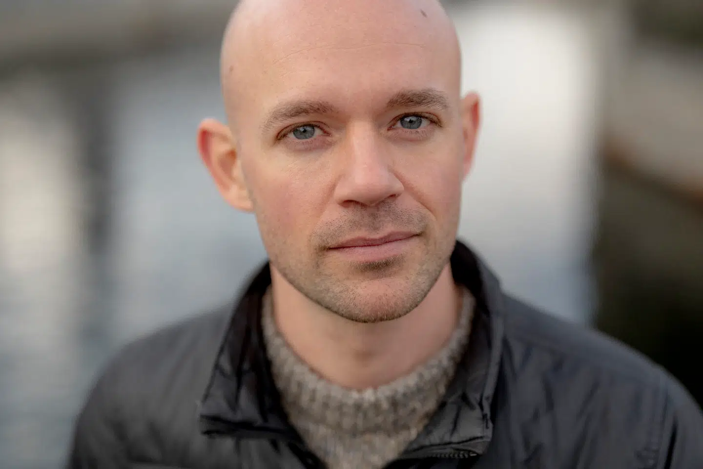 Ifølge socialdemokraten Kasper Stisen er det »en skandale«, at en københavnsk forening kan få kommunale støttemidler til kønsopdelt svømning.