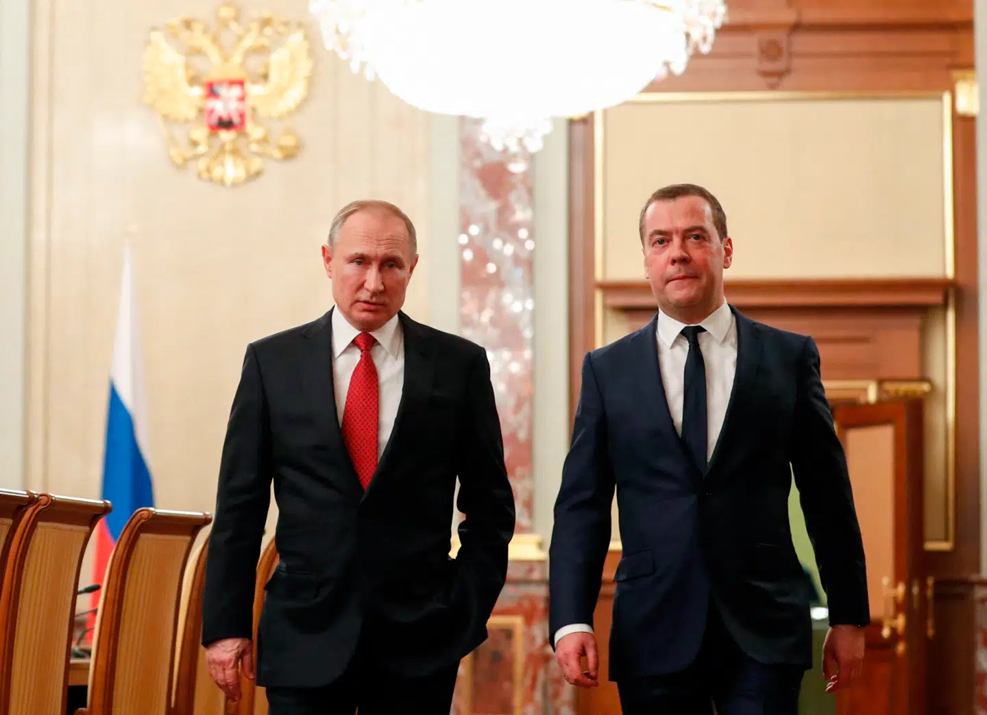 Den russiske præsident, Vladimir Putin, ses her med Dmitrij Medvedev i 2020.