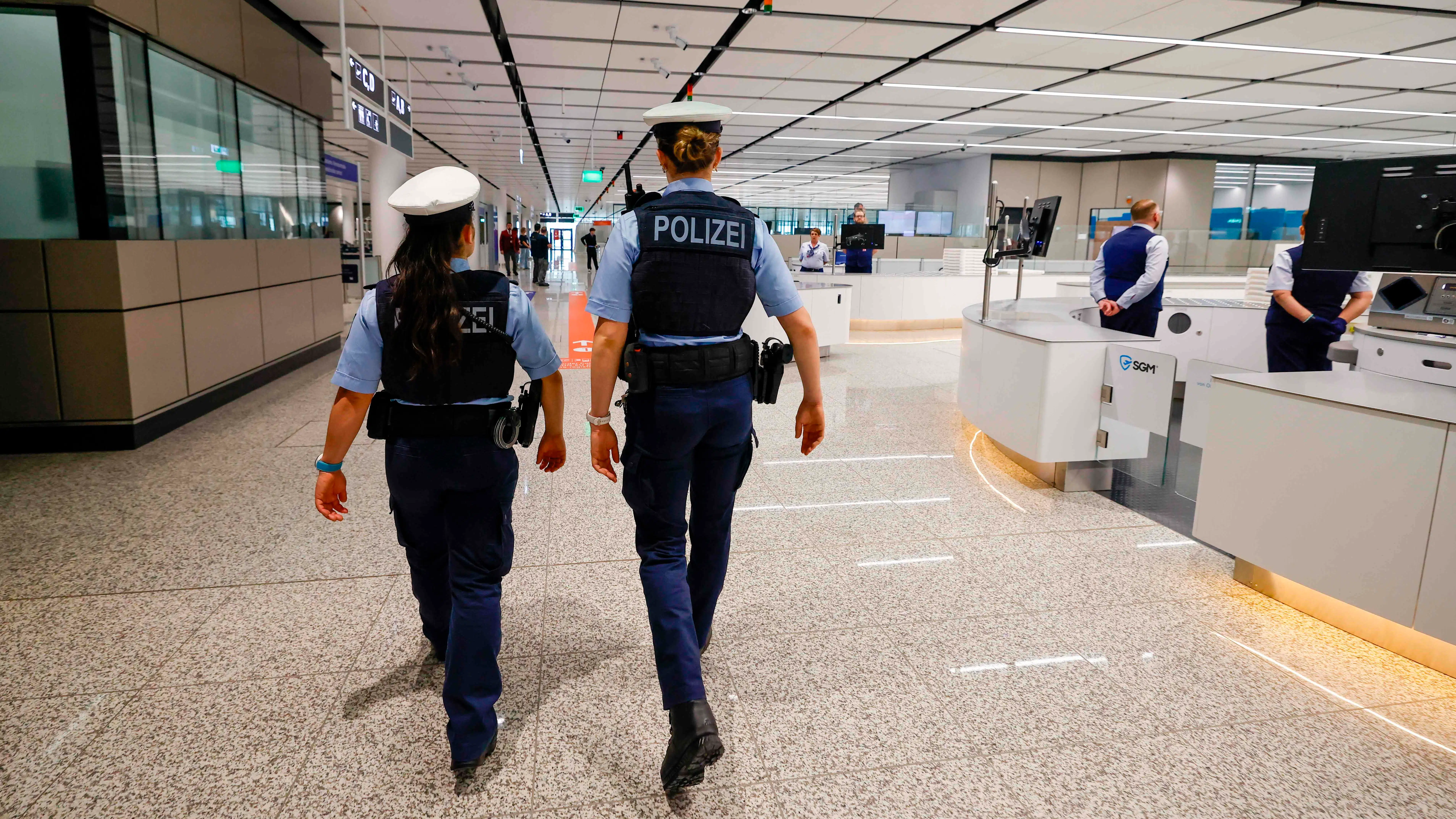 München Lufthavn lukket ned: Flyvende objekt observeret