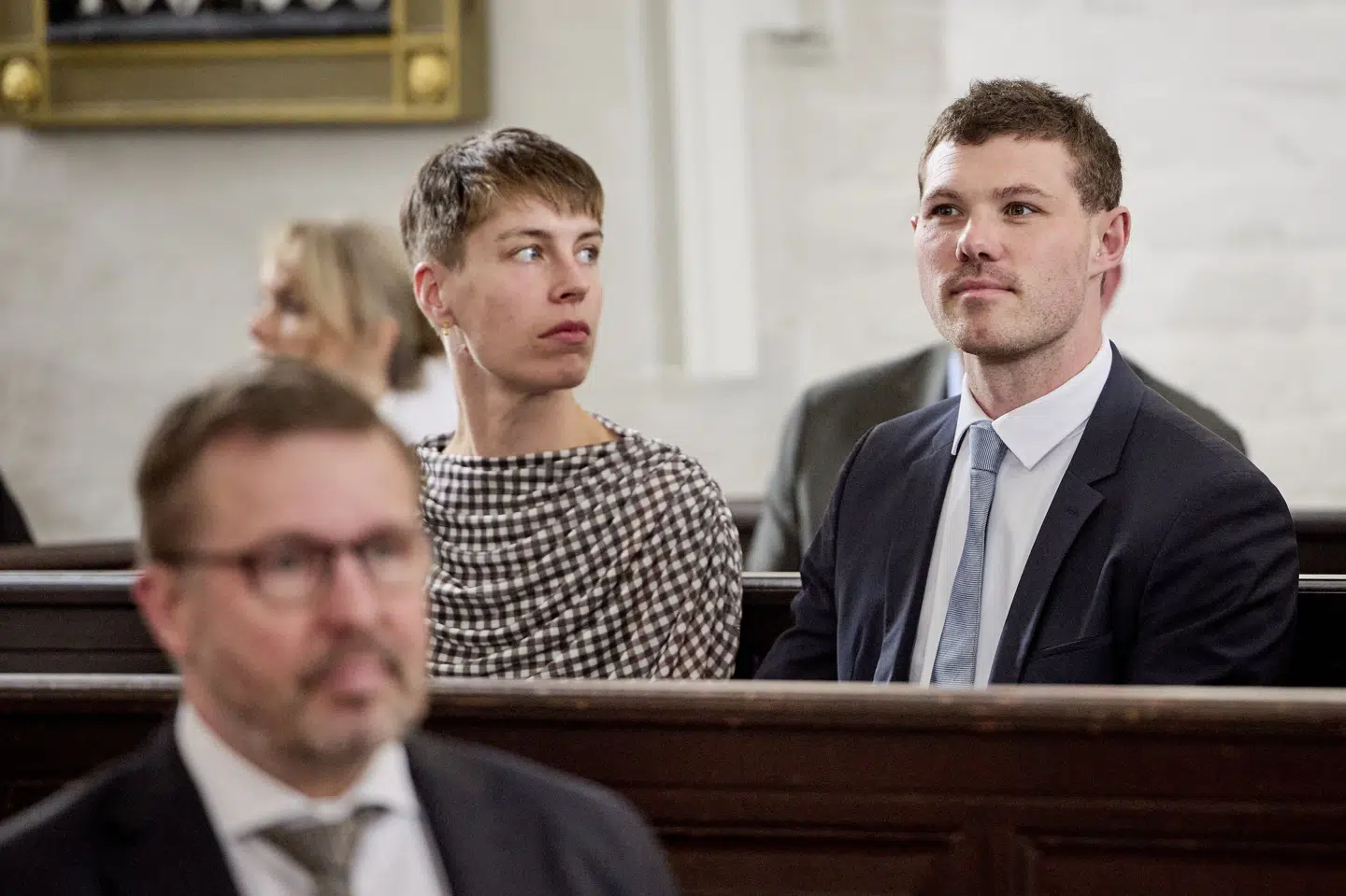 Aarhus borgmester Anders Winnerskjold (S) og hans hustru havde taget plads i Aarhus Domkirke til bispevielse søndag.