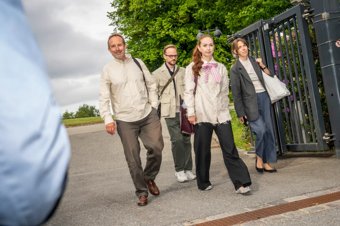 De Radikales Martin Lidegaard og Samira Nawa forhandlede endnu en gang på Marienborg søndag. Ved ankomsten søndag formiddag lød det fra politisk leder Martin Lidegaard: »Vi er stadig i gang med regeringsgrundlaget, og vi er ganske langt. Men det er jo også sådan, at man aldrig er færdig med noget, før man er færdig med alt.«