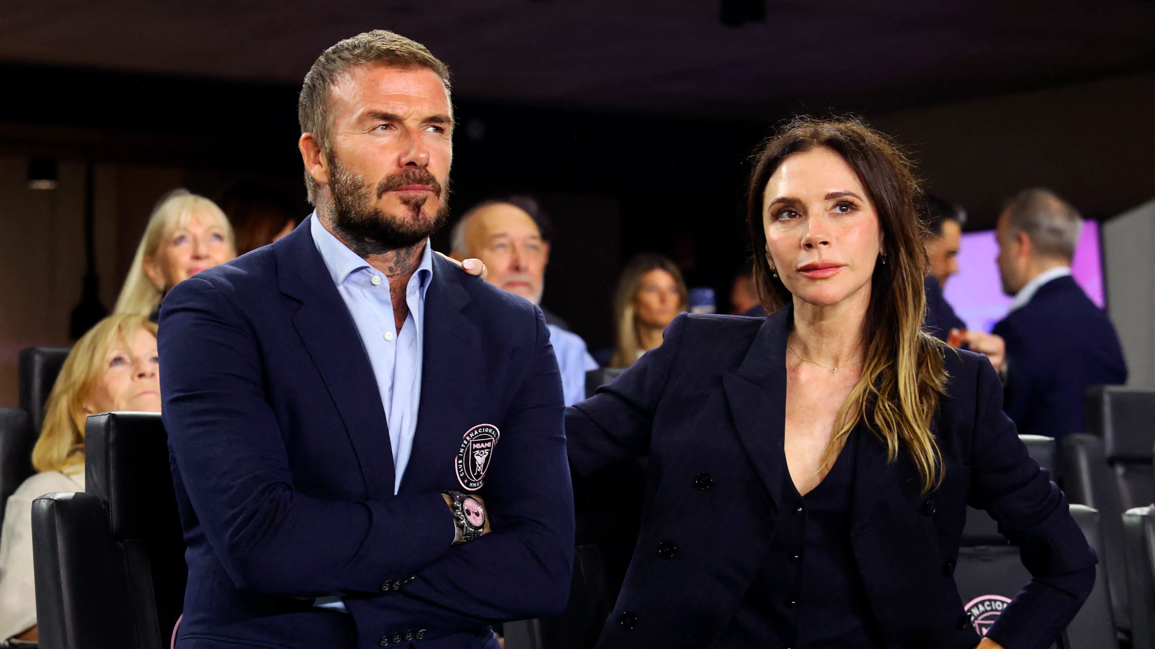 Victoria Beckham jubler: Nu følger sønnen i hendes fodspor