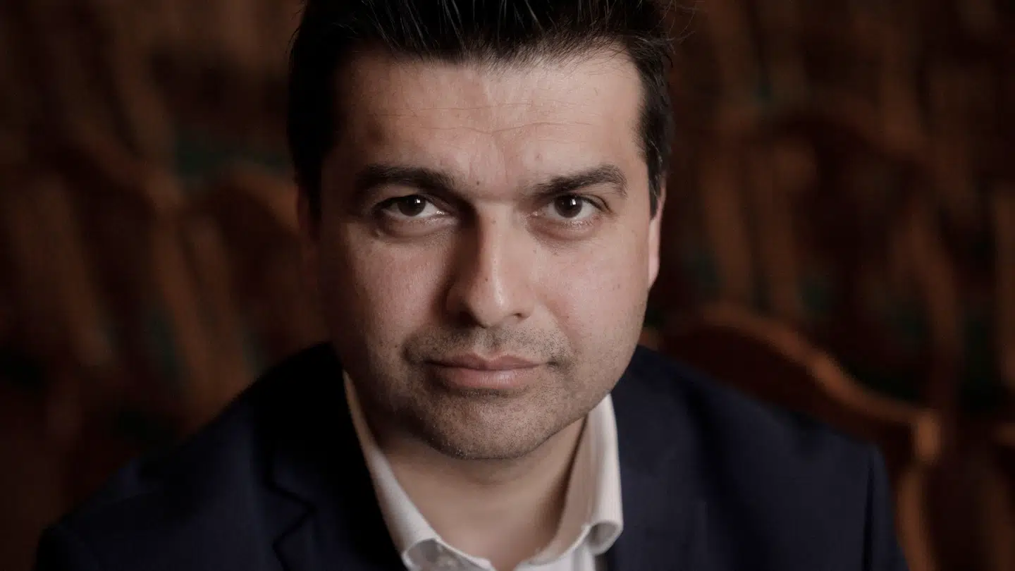 Den 15. juni stillede Moderaternes Mohammad Rona spørgsmålet om, der er for mange muslimer i Danmark. Ifølge B.T.s debatredaktør Joachim B. Olsen er der gode grunde til at svare ja til det spørgsmål.