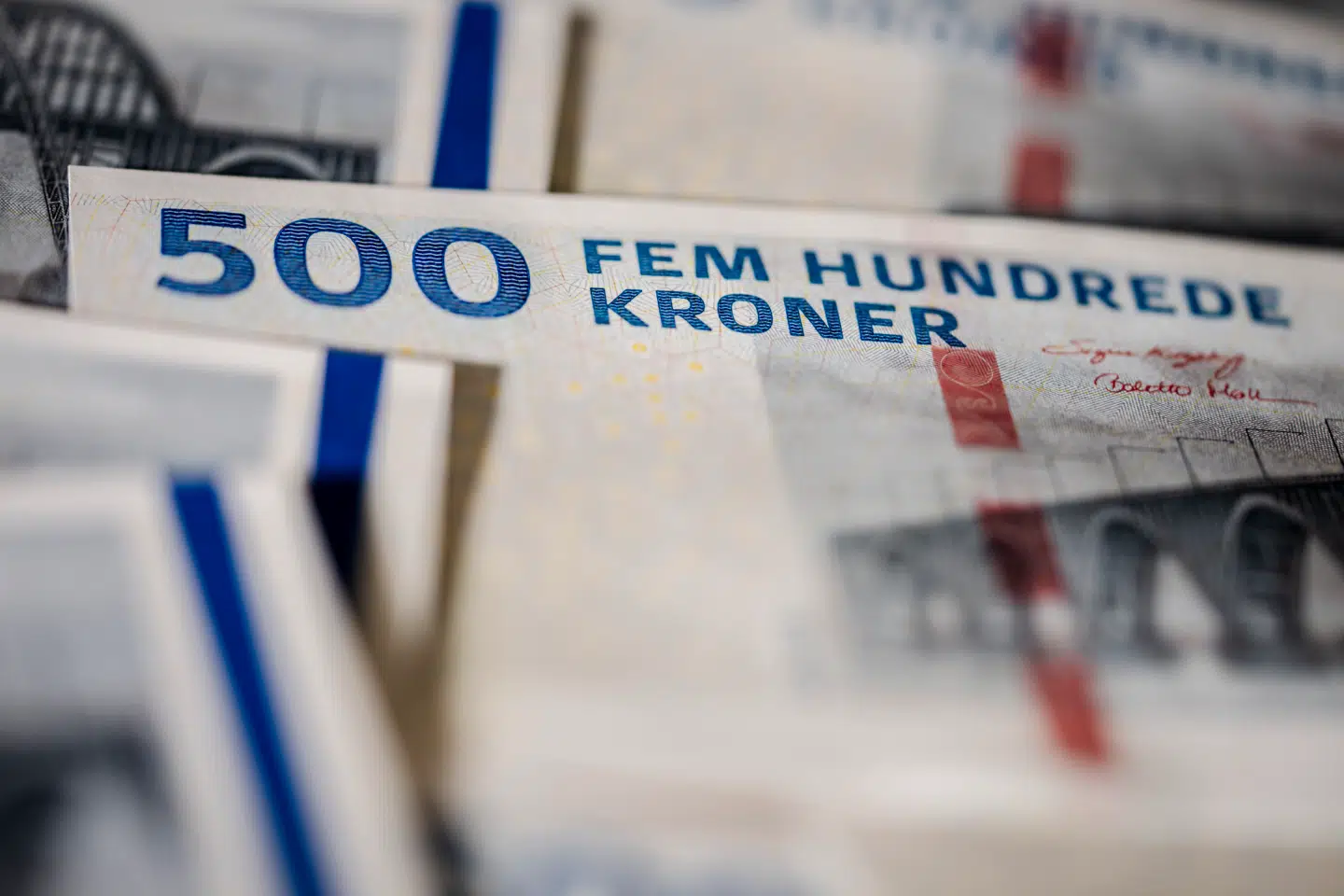 500-kronsedler i Nationalbanken mandag den 11. august 2025.. (Foto: Mads Claus Rasmussen/Ritzau Scanpix)