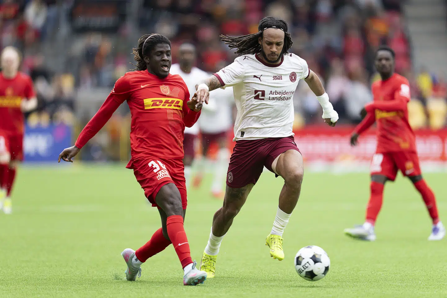 FC Nordsjællands Caleb Yirenkyi (venstre) er udtaget til Ghanas VM-trup. (Arkivfoto).