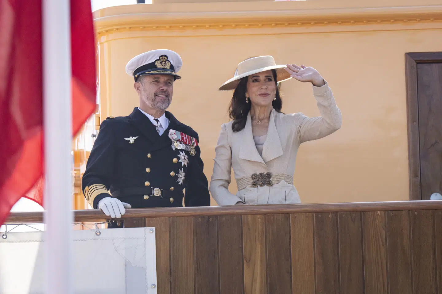 Kong Frederik og dronning Mary besøgte den 1. juni Odense. Her besøgte kongeparret blandt andet Odinskolen, Odense Domkirke og H.C. Andersen-museet.