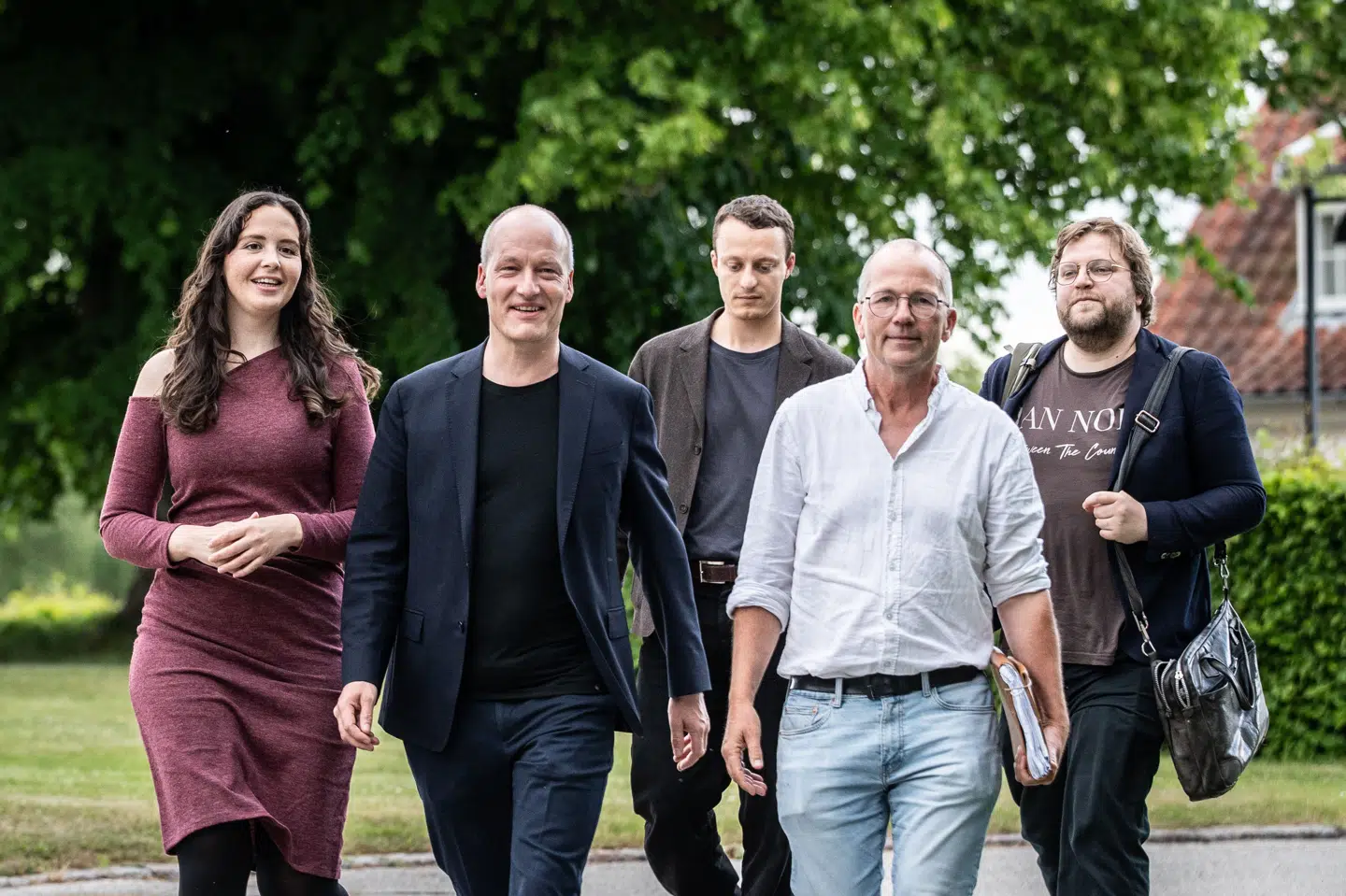 Pelle Dragsted og flere medlemmer af Enhedslistens folketingsgruppe deltog tirsdag i et møde med de frie kommende regeringspartier på Marienborg.