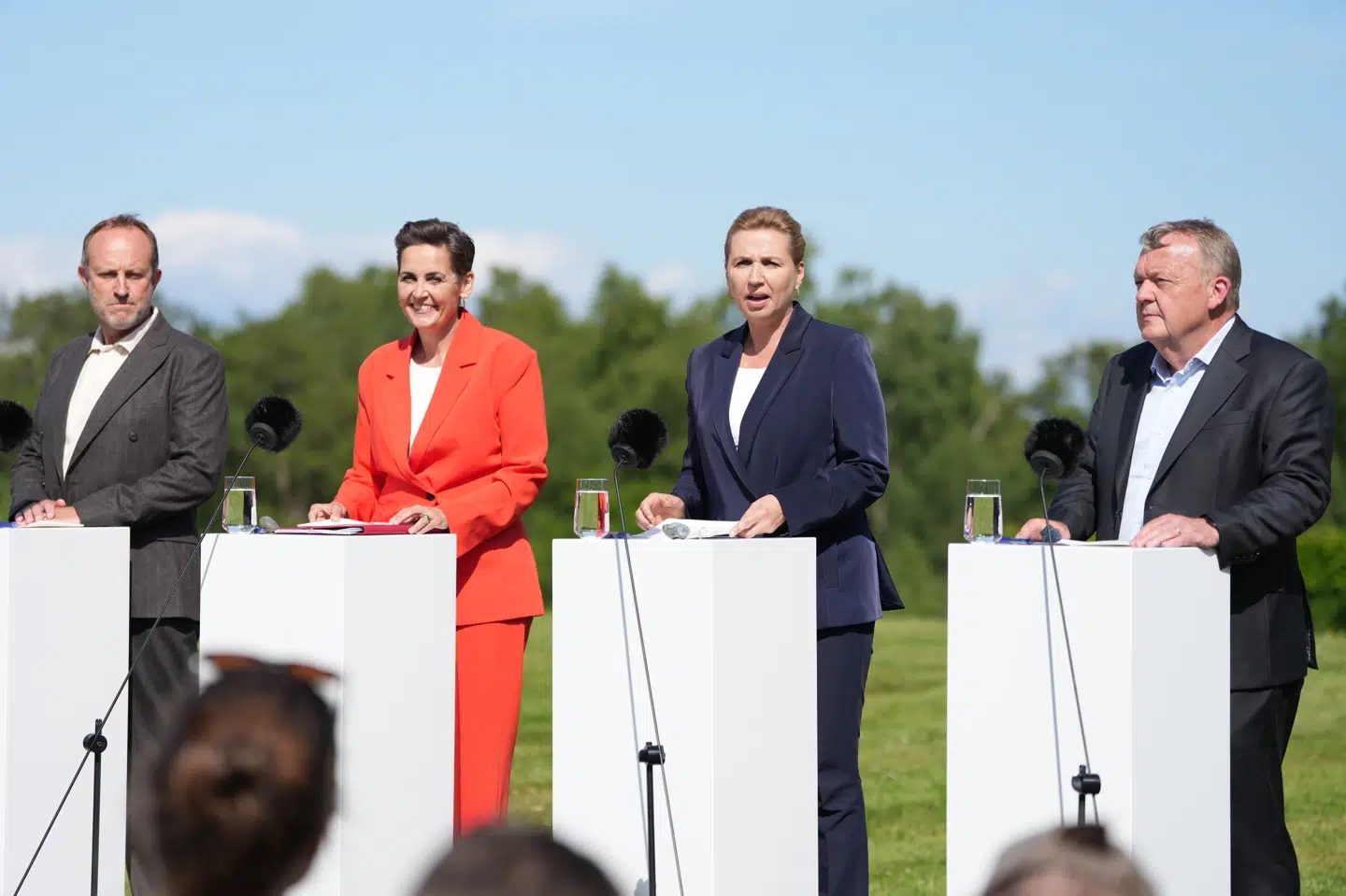 Partilederne Mette Frederiksen (S), Pia Olsen Dyhr (SF), Lars Løkke Rasmussen (M) og Martin Lidegaard (RV) præsenterer regeringsgrundlaget for en ny regering i Danmark.