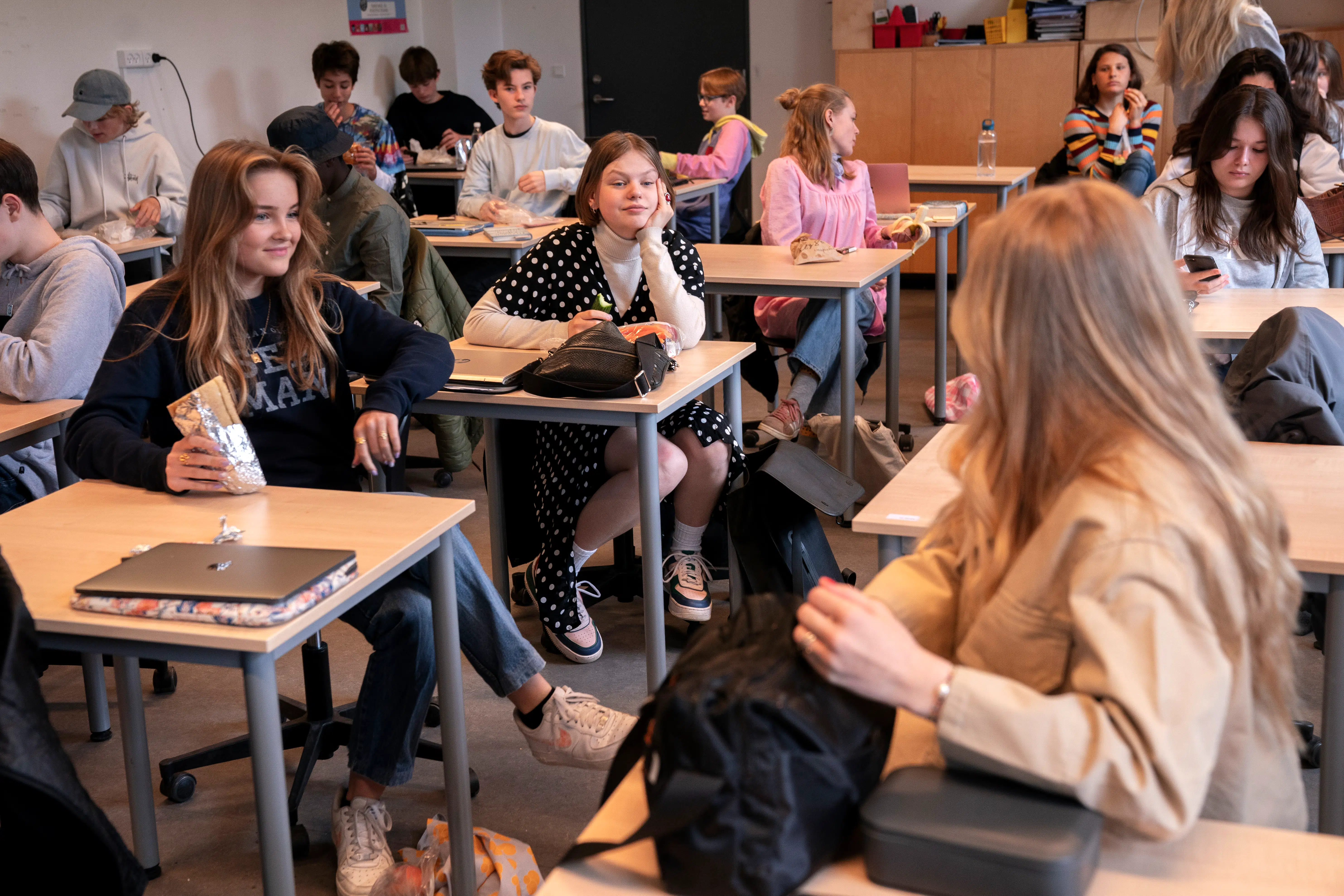 7th-Grade Student: A Class Size of 14 Might Boost Academics But Harm Social Skills