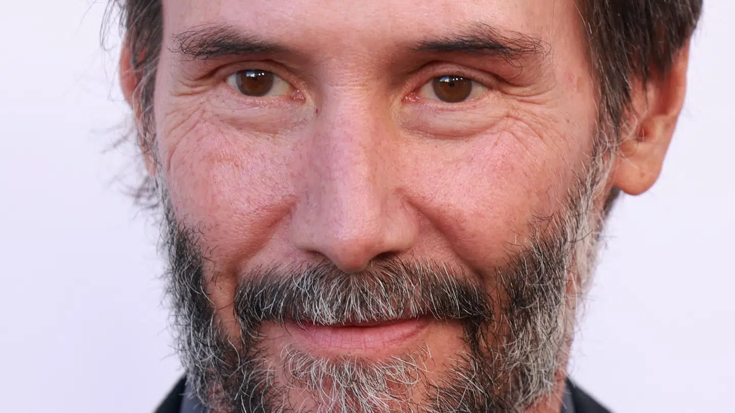 Keanu Reeves lagde ikke skjul på sin kærlighed til kæresten Alexandra Grant ved årets MOCA-galla i Los Angeles forleden.
