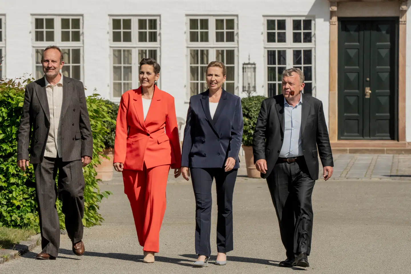 Den nye regering har udarbejdet et regeringsgrundlag, som i helt enestående grad vil skabe en ny fortælling om Danmark. Det er ikke noget, der gør Danmark rigere, mener Ulrik Bie.
