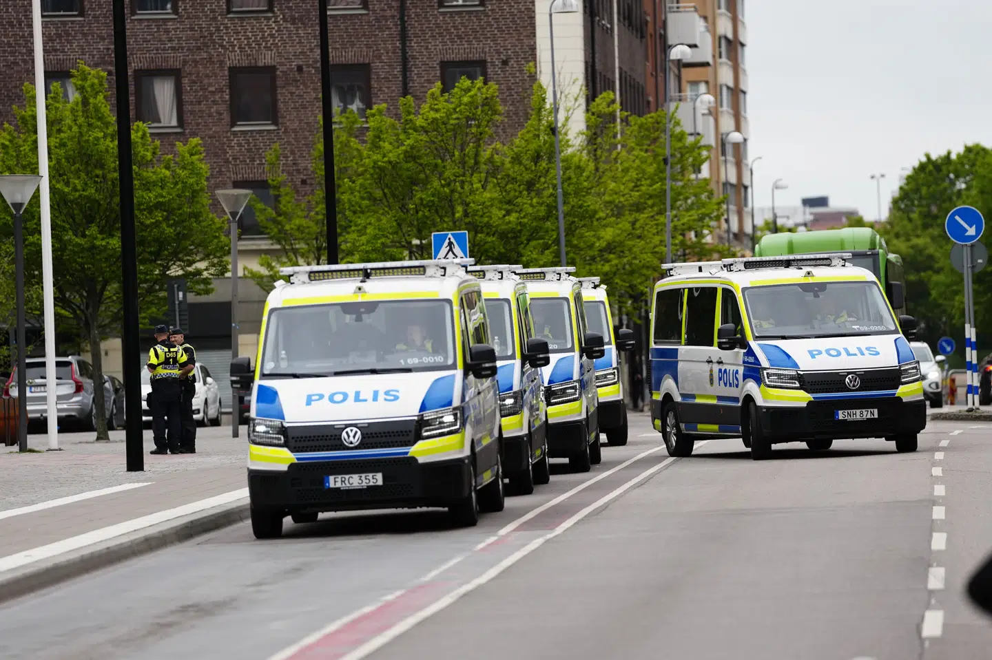 Natten til onsdag er mand i Sverige afgået ved døden efter biljagt og skud fra svensk politi i Nynäshamn. Billedet viser svensk politi i Helsingborg og er taget i en anden sammenhæng. (Arkivfoto).