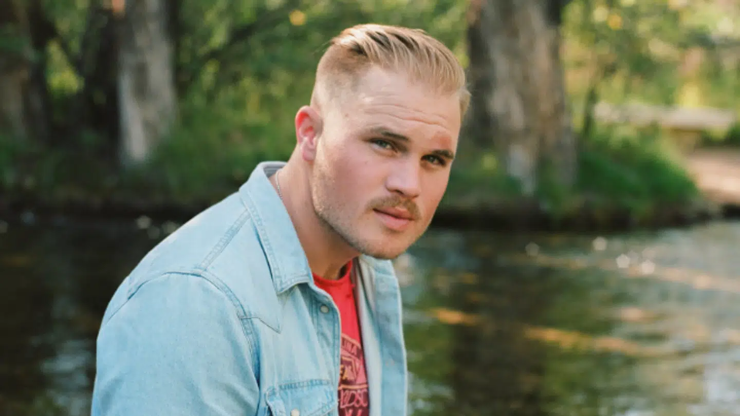 Zach Bryan.