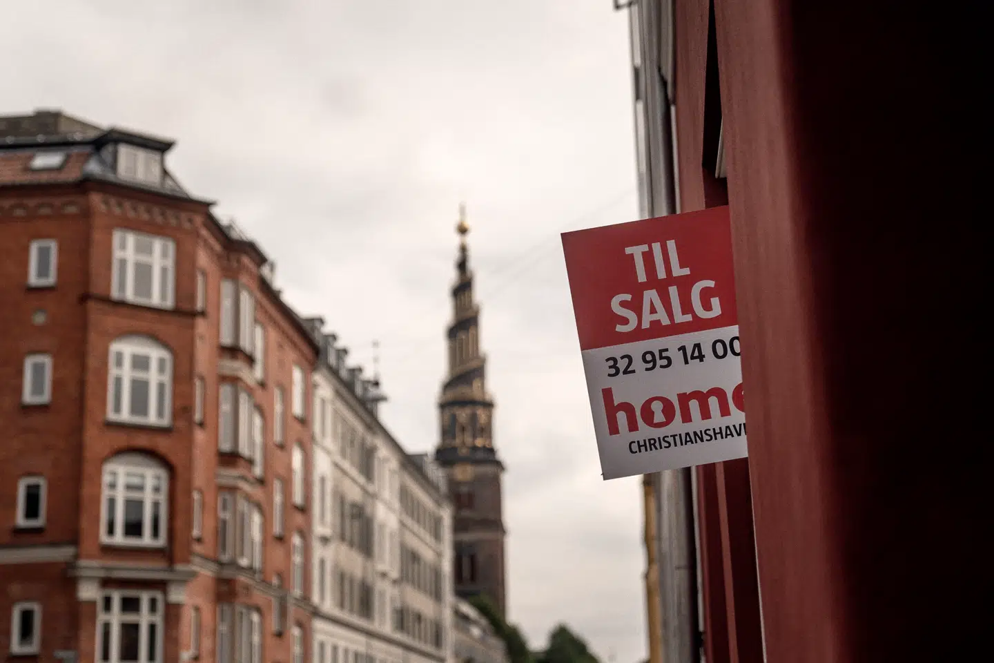 En af årsagerne til det stigende udbud kan være, at de pengepose, som de svulstige friværdier kan udløse, frister flere københavnere, fortæller boligøkonom Daisy Hollen Dickmeiss.