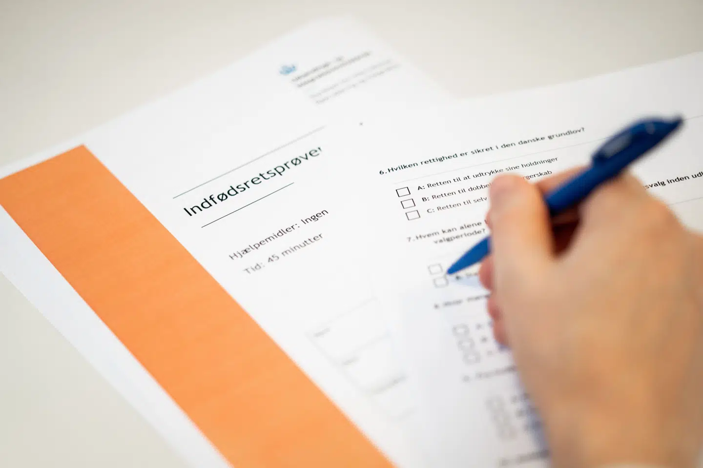 Indfødsretsprøven, som her er fra 2023, er onsdag blevet afholdt på 46 sprogcentre landet over. Der bliver stillet spørgsmål til danske samfundsforhold, dansk kultur og historie samt danske værdier. (Arkivfoto).