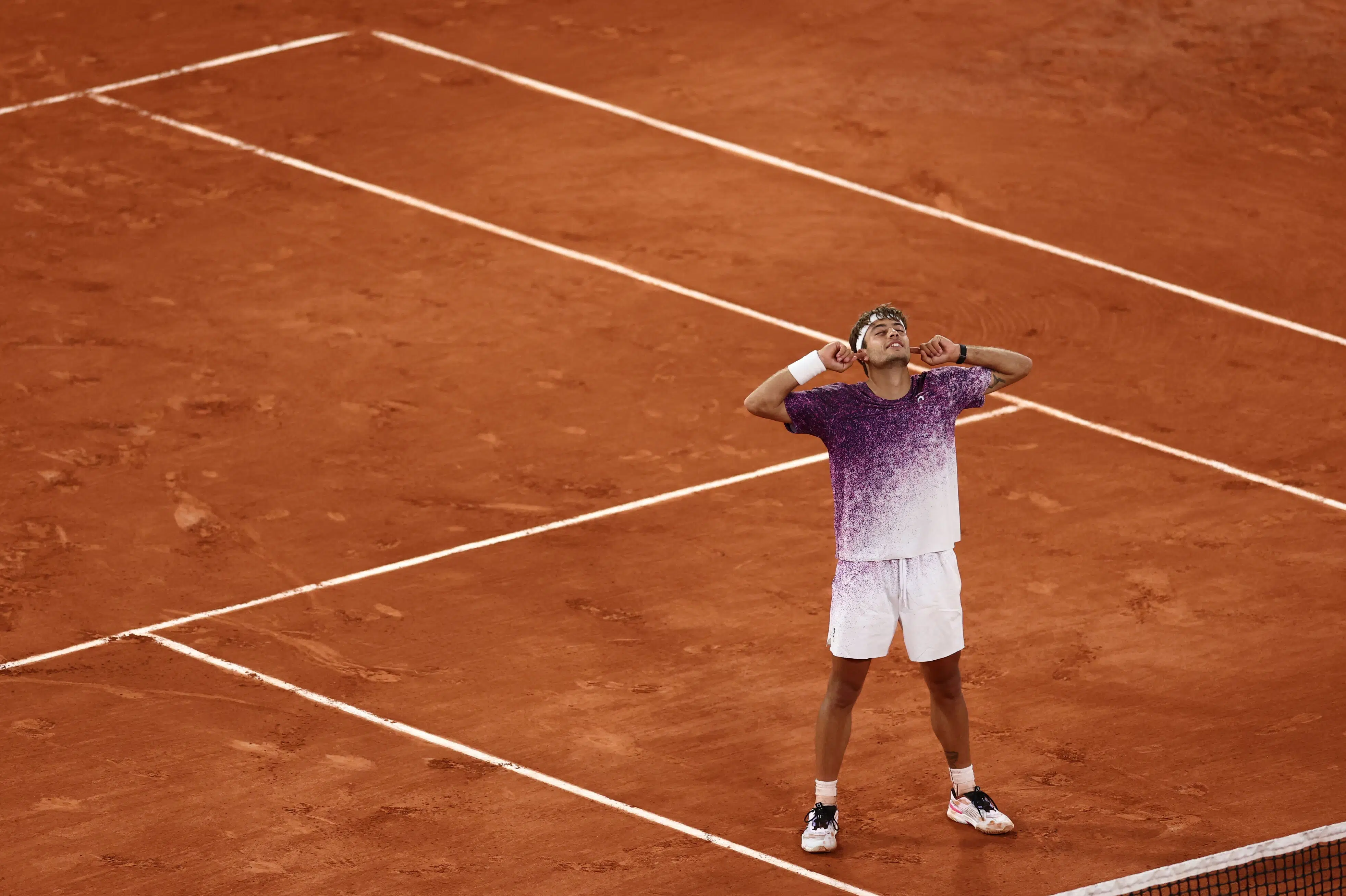 Italian player Cobolli reaches French Open semi-finals after beating Auger-Aliassime