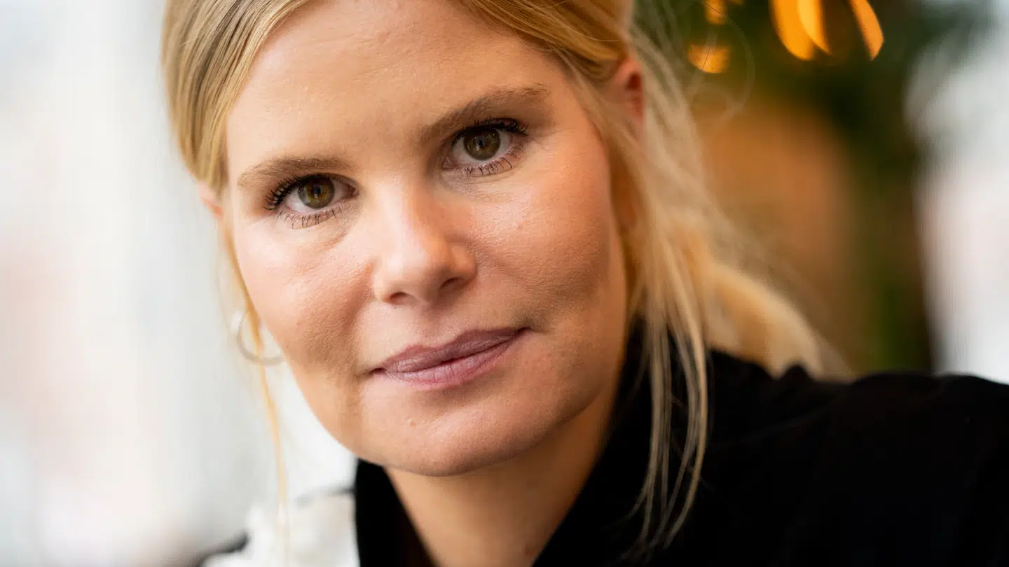 Anden sæson af DR-succesen 'Hotel Romantik' er i gang med Sofie Linde og Joakim Ingversen som værter.