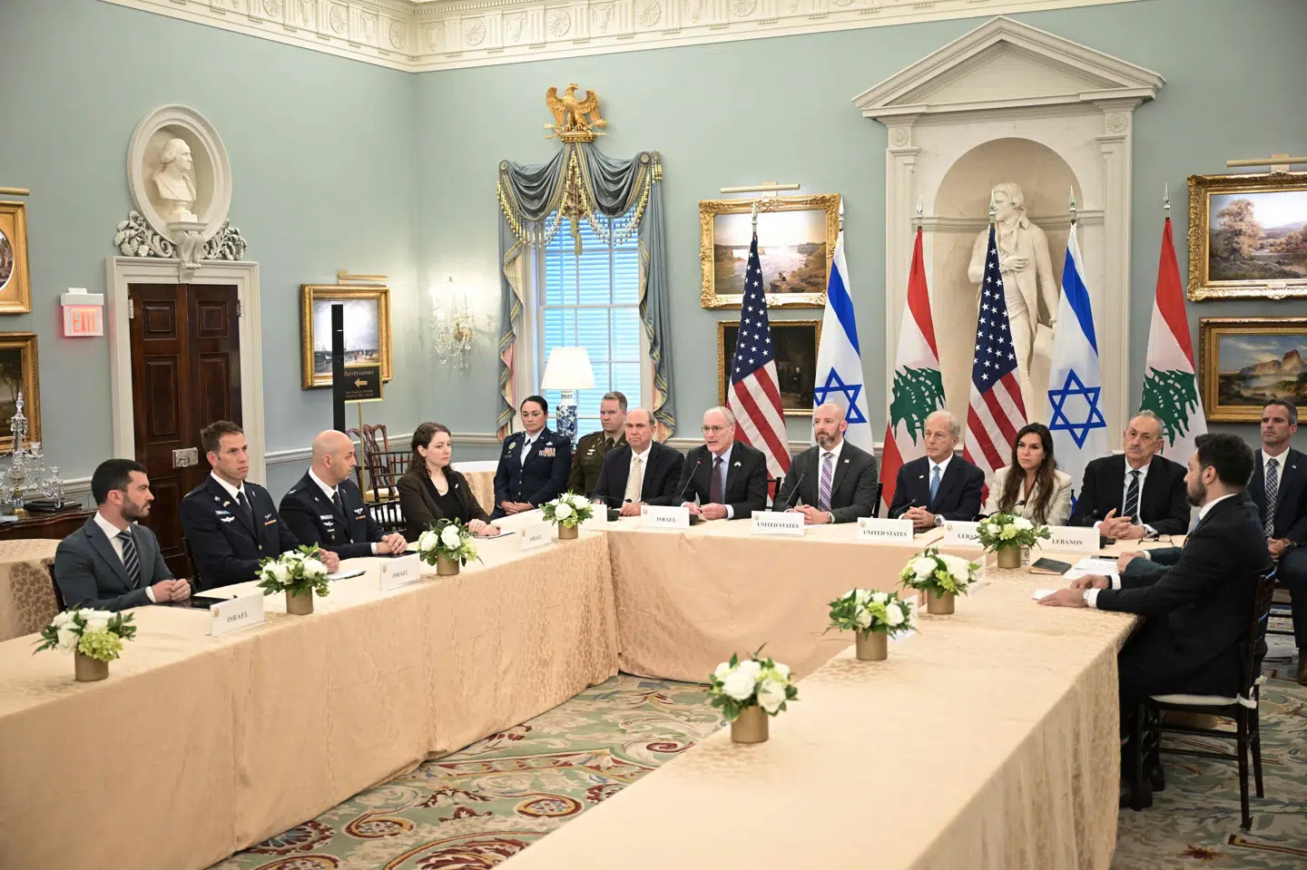 Repræsentanter for Israel, Libanon og USA var onsdag samlet i udenrigsministeriet i USA's forbundshovedstad, Washington D.C.