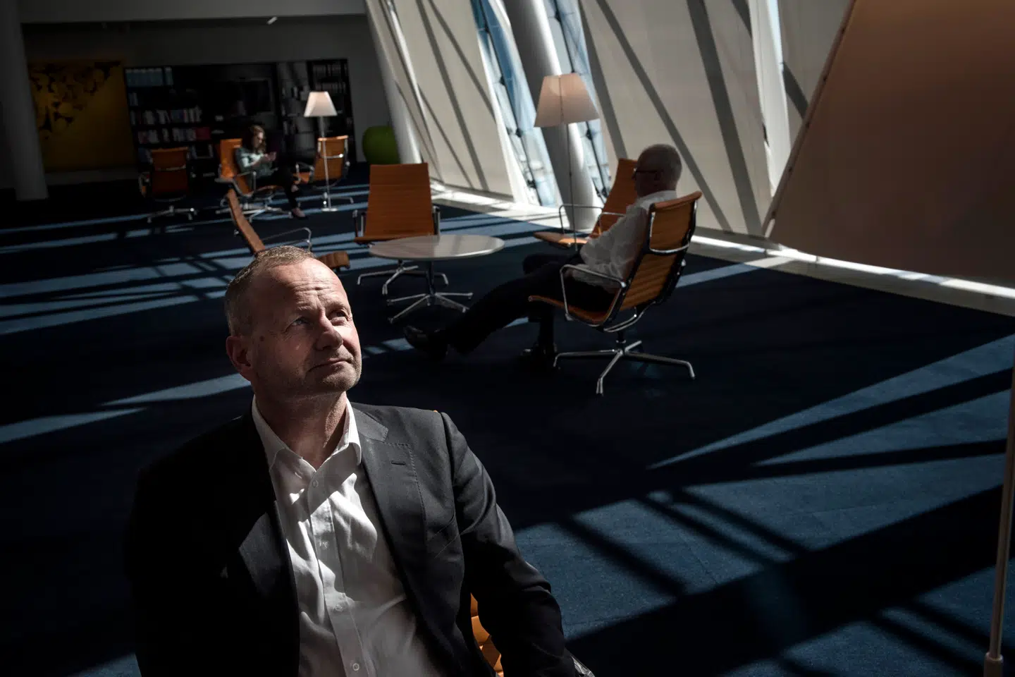 Fra storbanker i New York og London til danske Saxo Bank har 60-årige Steen Jakobsen tilbragt det meste af sit arbejdsliv med økonomi og investering som omdrejningspunkt. I dag har han »nul interesse« i at drosle ned.
