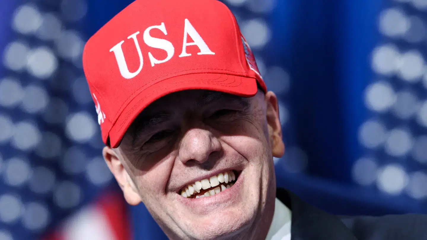 Infantino var med til Trumps fredsråd i februar.