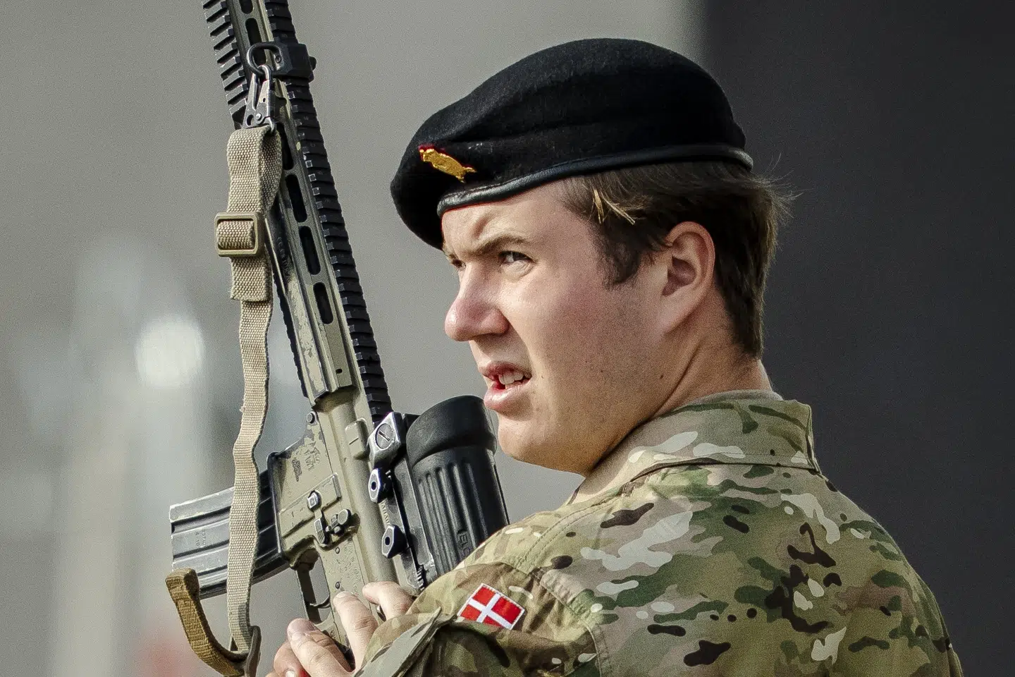I februar 2025 begyndte kronprins Christian som værnepligtig ved Gardehusarregimentet i Slagelse. 11. august 2025 begyndte tronarvingen på løjtnantsuddannelsen. (Arkivfoto).
