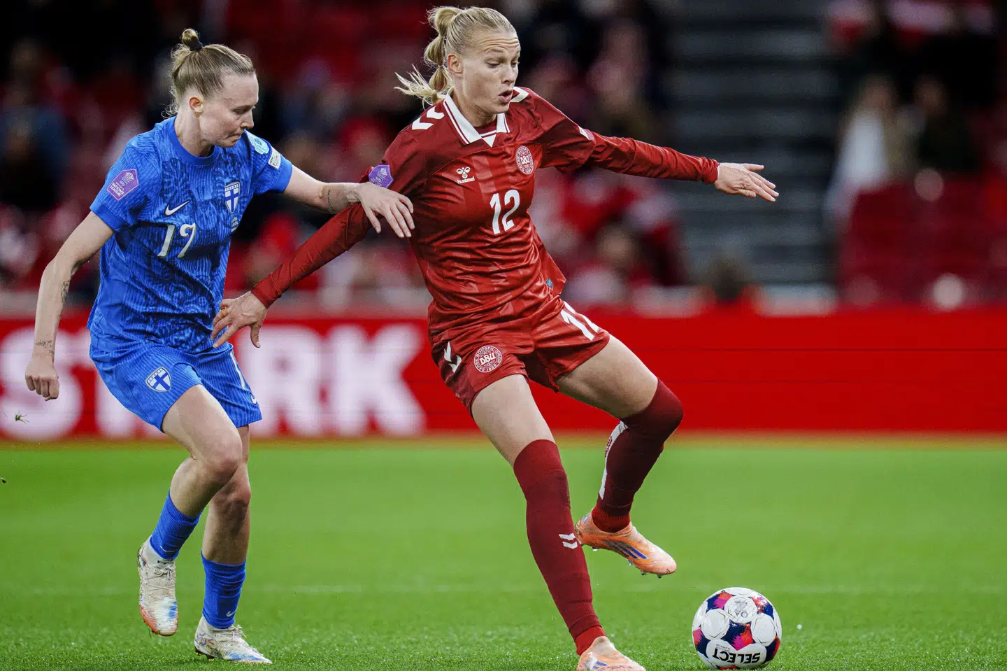 Stine Sandbech er en af de danske spillere, der har måttet melde fra til de to kommende VM-kvalifikationskampe på grund af en skade. (Arkivfoto).