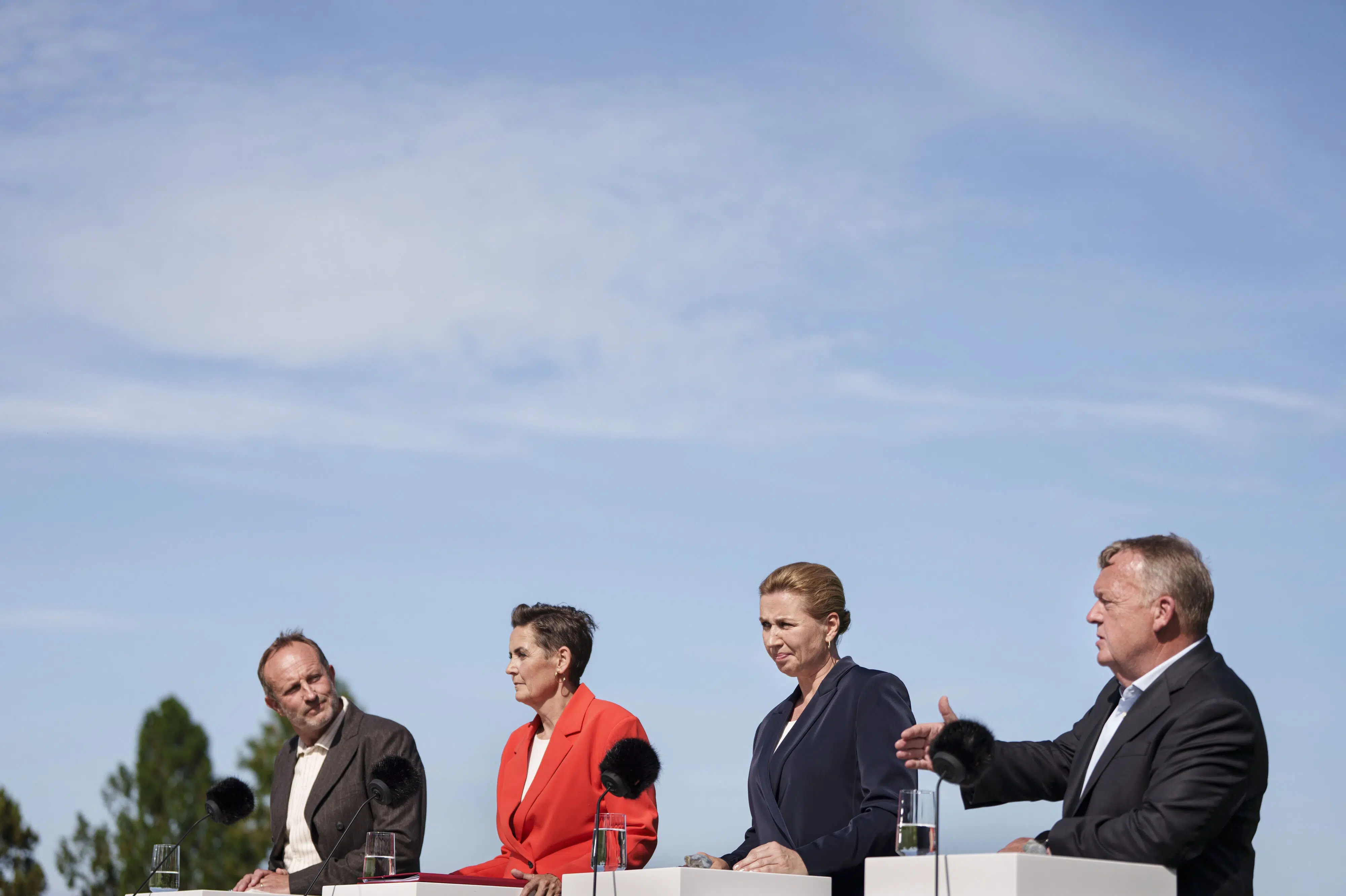 Lengthy government formation marks Constitution Day speeches