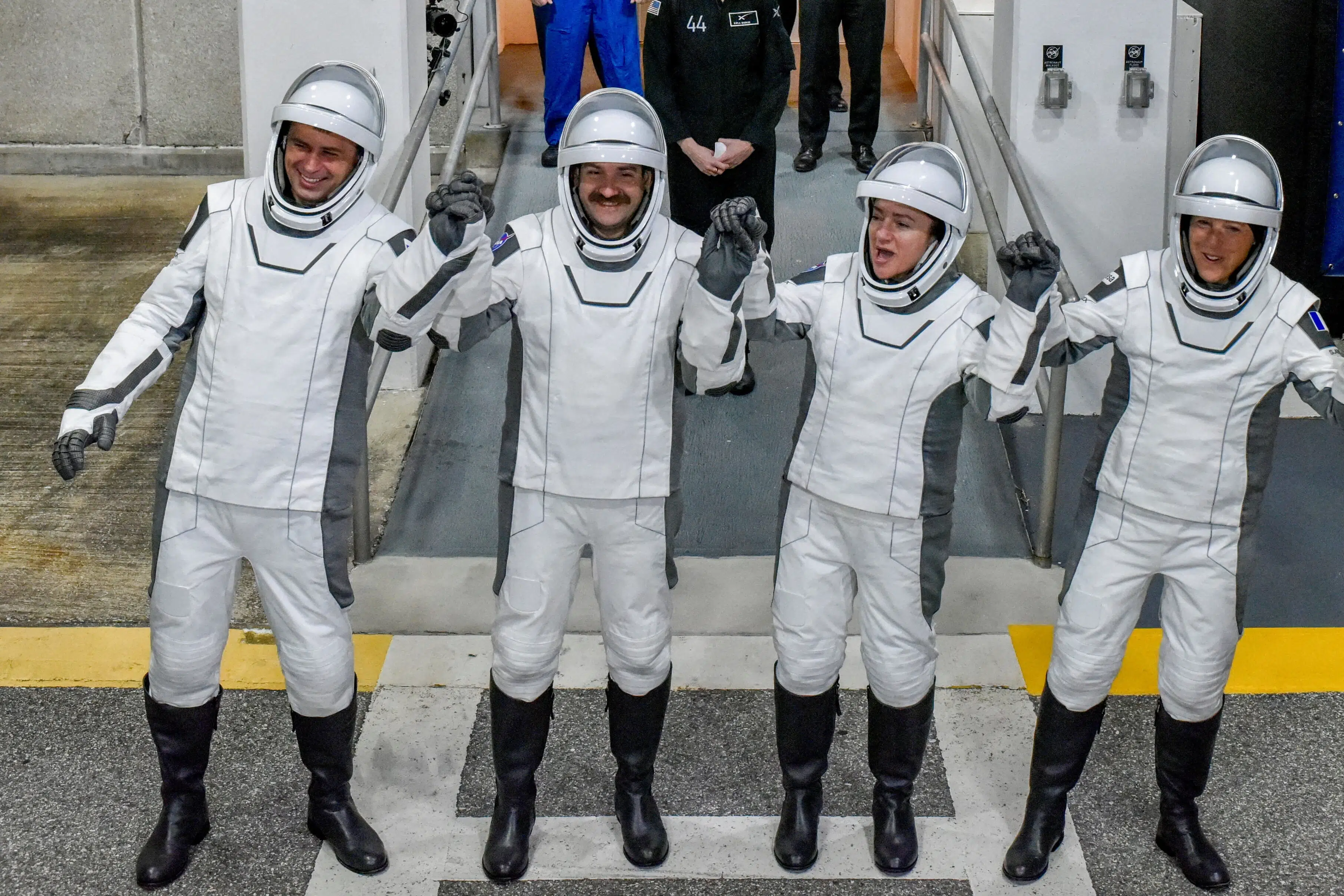 Astronauter på rumstation forbereder potentiel evakuering