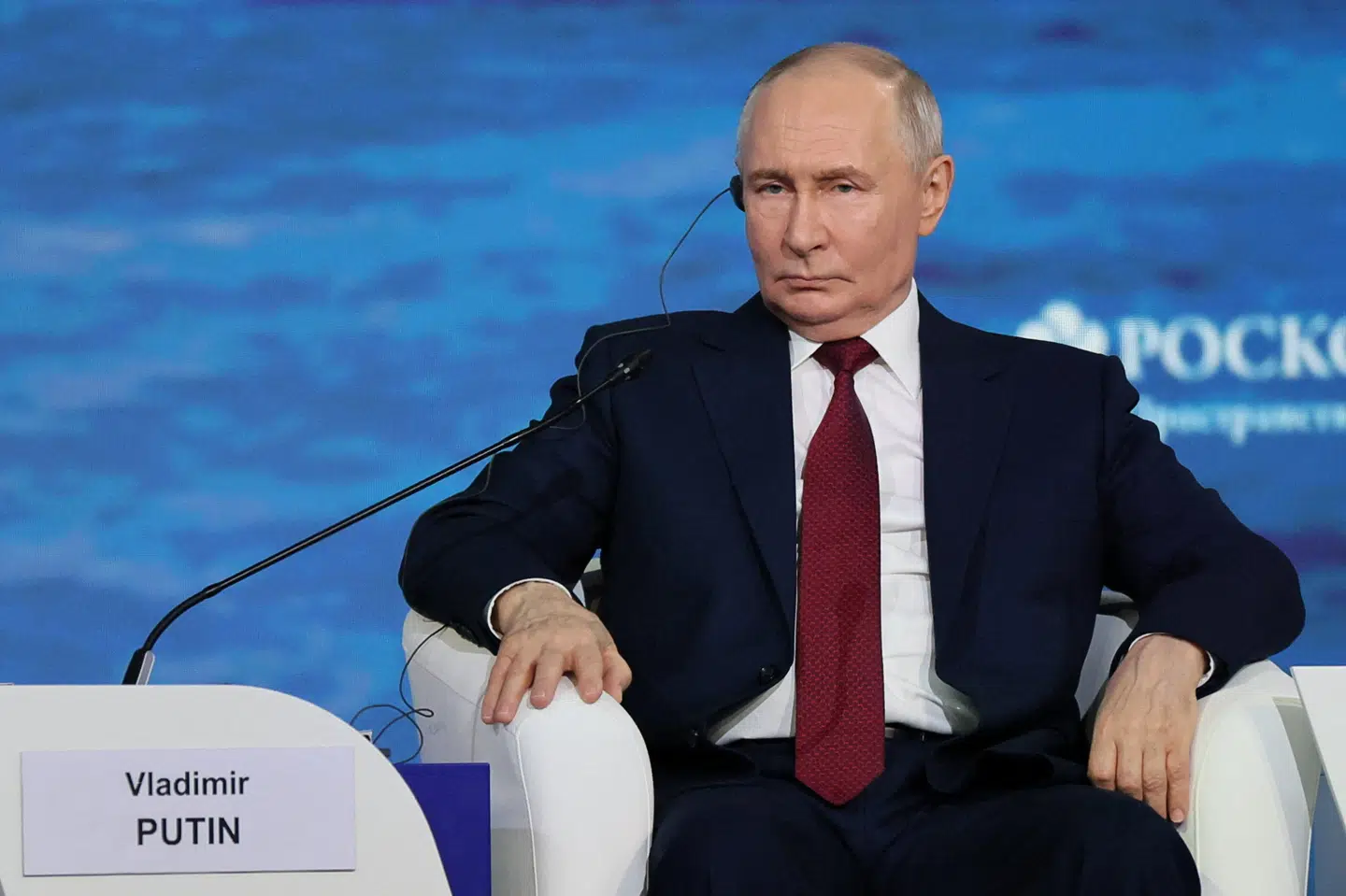 Ruslands præsident, Vladimir Putin, taler fredag på konferencen Sankt Petersborg Internationalt Økonomisk Forum.