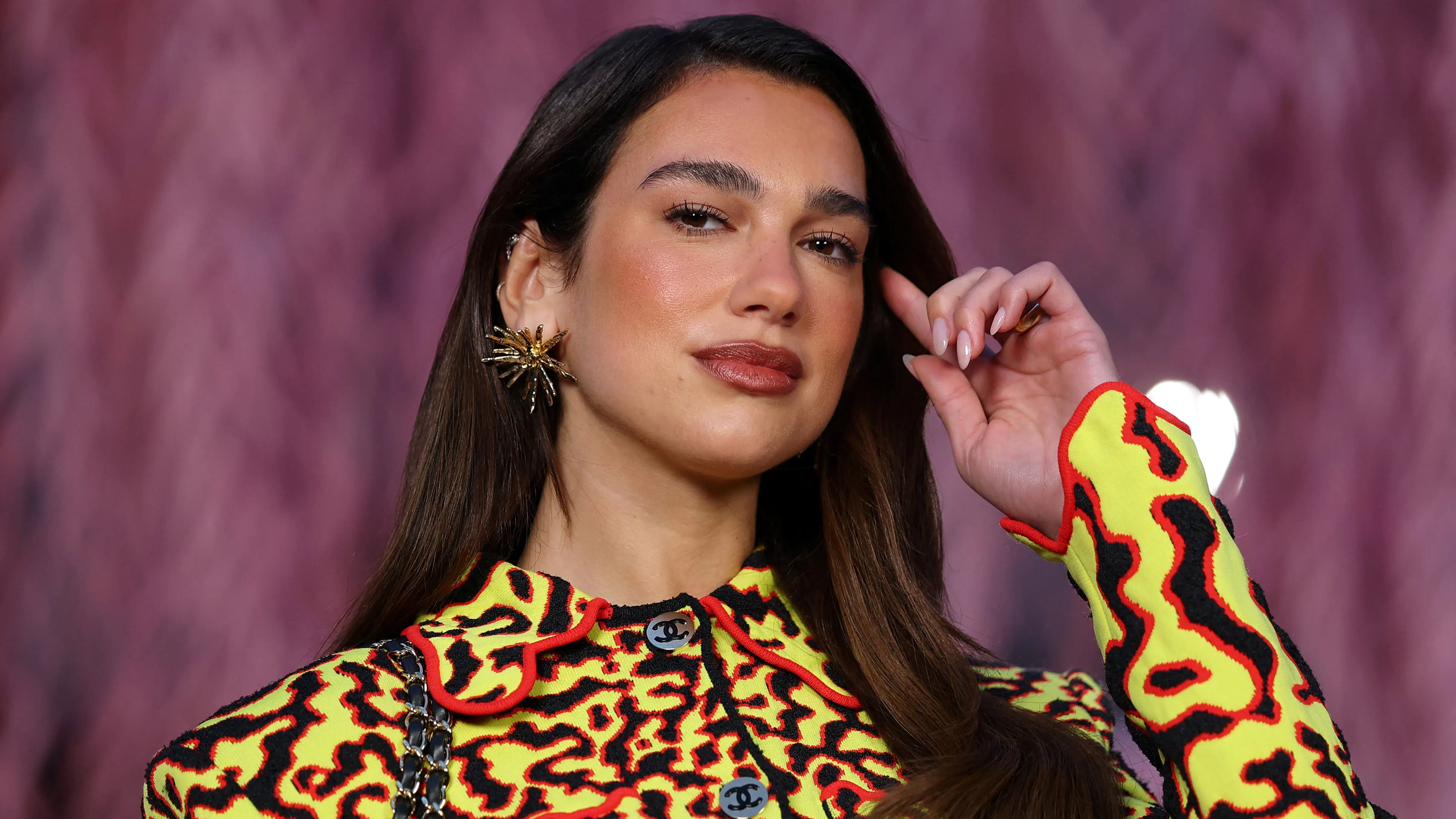 Dua Lipa vækker stor vrede: 'Vores by er ikke til leje'