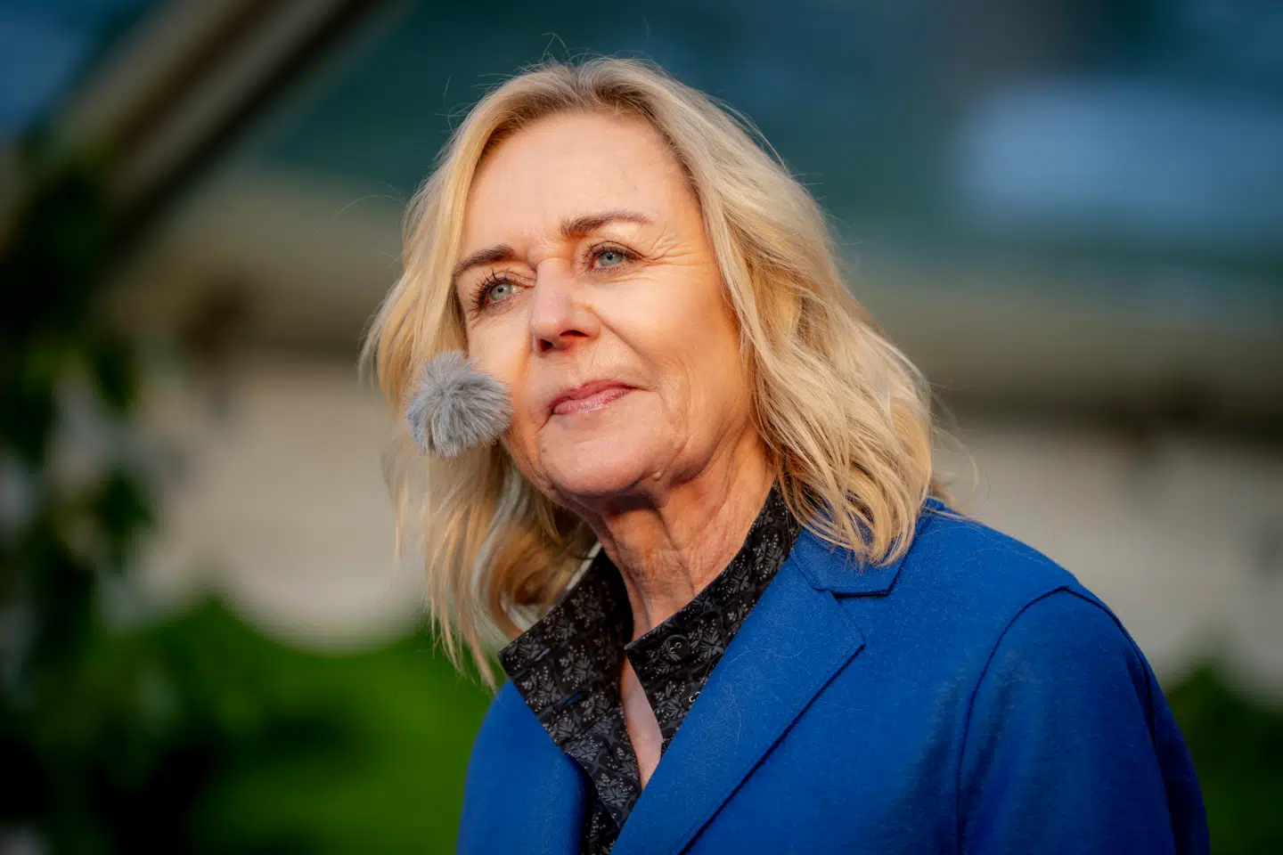 På grundlovsdag lød det fra De Konservatives Mona Juul, at der bør være et skattefradrag til de danskere, der abonnerer på aviser. Der er der flere holdninger til i blå blok.