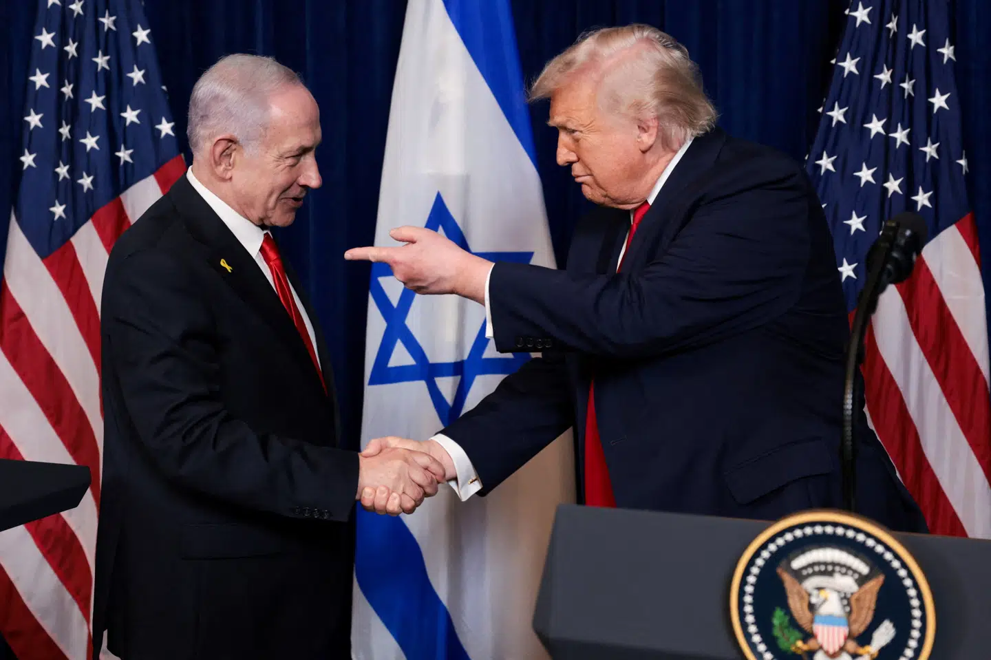 USA's præsident, Donald Trump, og Israels premierminister, Benjamin Netanyahu, havde forleden en ophedet telefonsamtale. De to regeringschefer - og deres lande - er ellers nære allierede. (Arkivfoto).