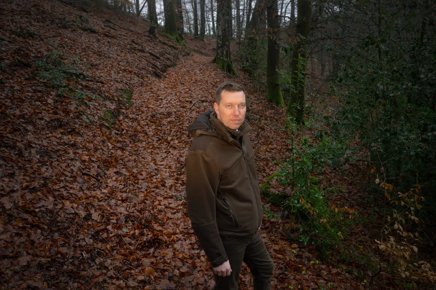 Formand for Landbrug & Fødevarer, Søren Søndergaard, siger, at der er »totalt kaos« ude i landbrugene.