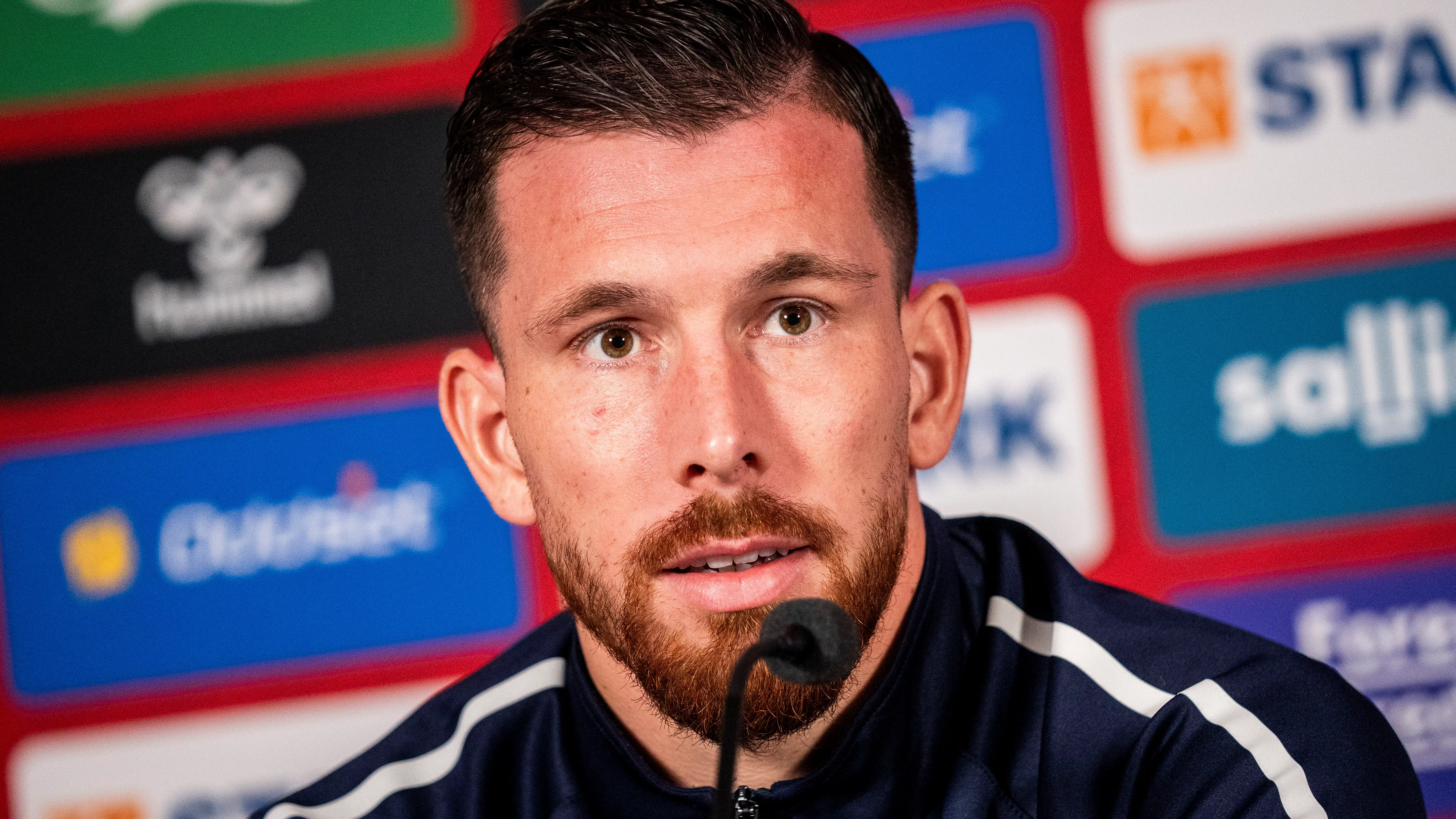 Højbjerg tydeligt rørt i interview: 'Man får et chok'