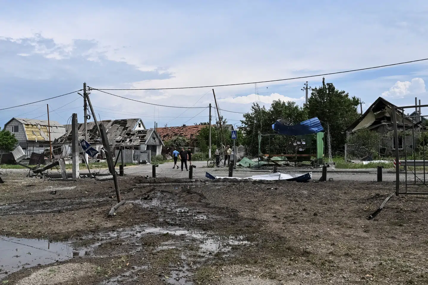 Billede fra søndag viser område i den ukrainske region Zaporizjzja efter et russisk luftangreb. Mandag morgen melder guvernør igen om angreb. (Arkivfoto).