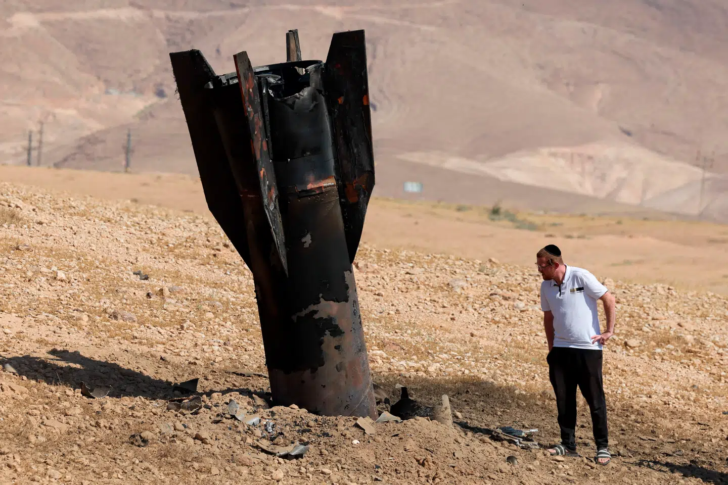 En iransk missil er slået ned uden for den israelske by Jericho mandag morgen.