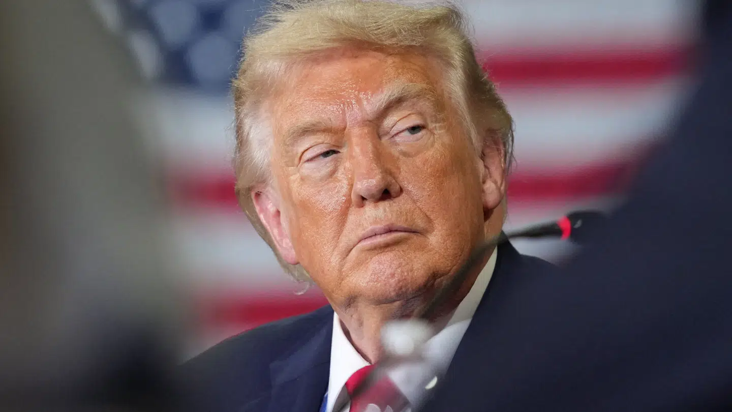 USAs præsident, Donald Trump, står i en vanskelig position efter de angreb emmel Iran og Israel.