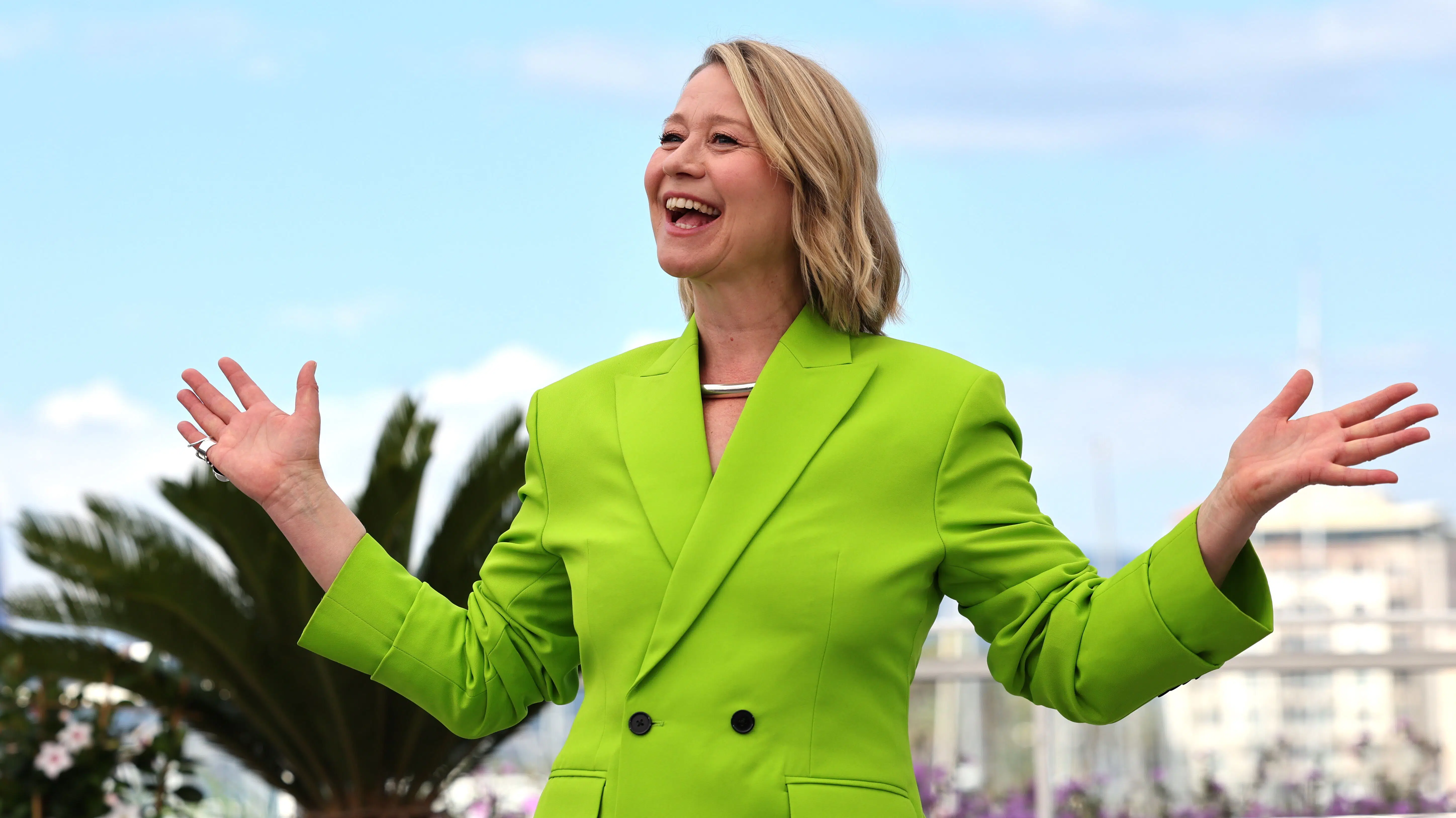 Trine Dyrholm tyvstarter: På plakaten til stor fes