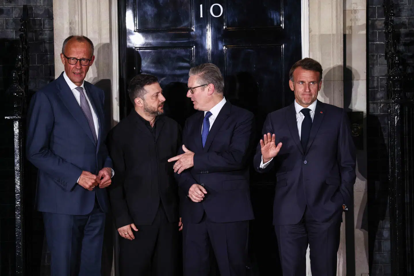 Fra venstre ses Tysklands kansler, Friedrich Merz, Ukraines præsident, Volodymyr Zelenskyj, Storbritanniens premierminister, Keir Starmer, og den franske præsident, Emmanuel Macron under et nyligt møde i London.